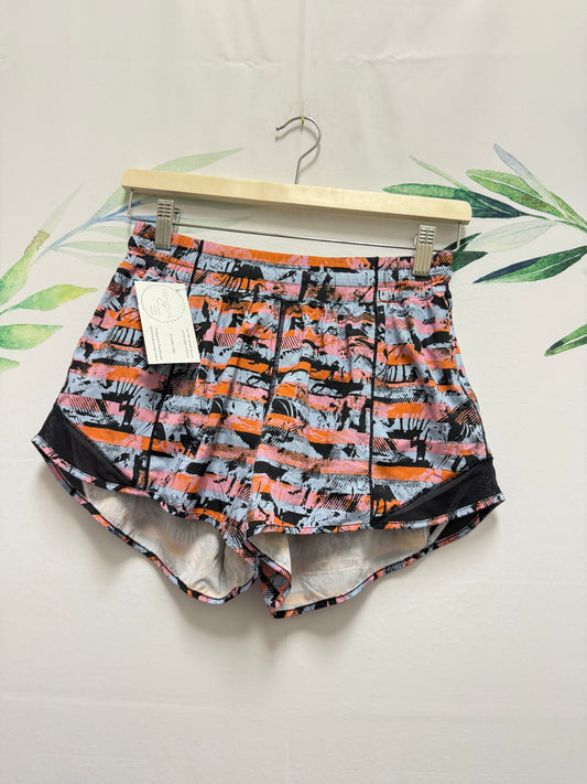 Lululemon Hotty Hot LR Short 4” (8)