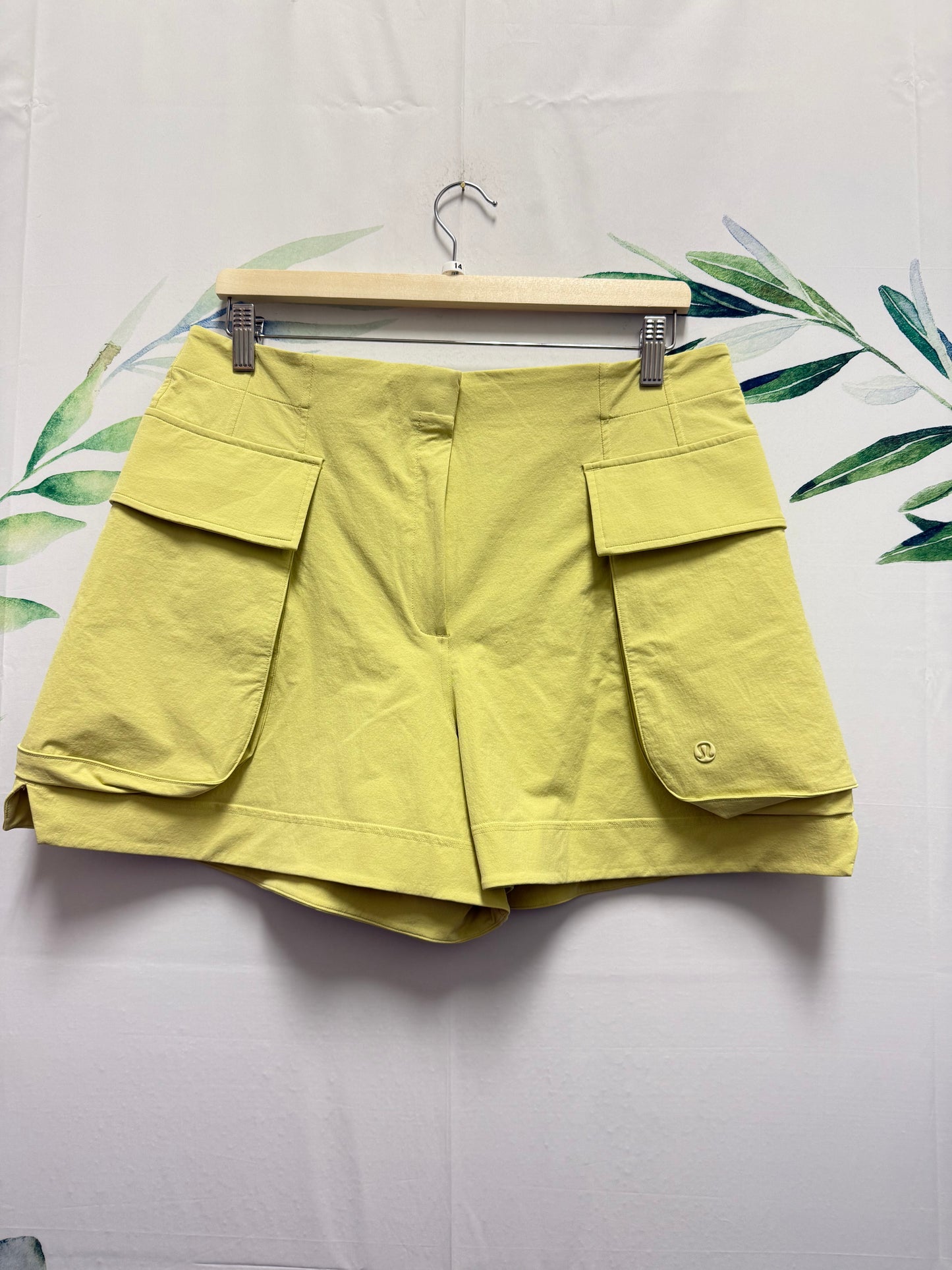 Lululemon Relaxed Cargo SHR Short 4” (14)