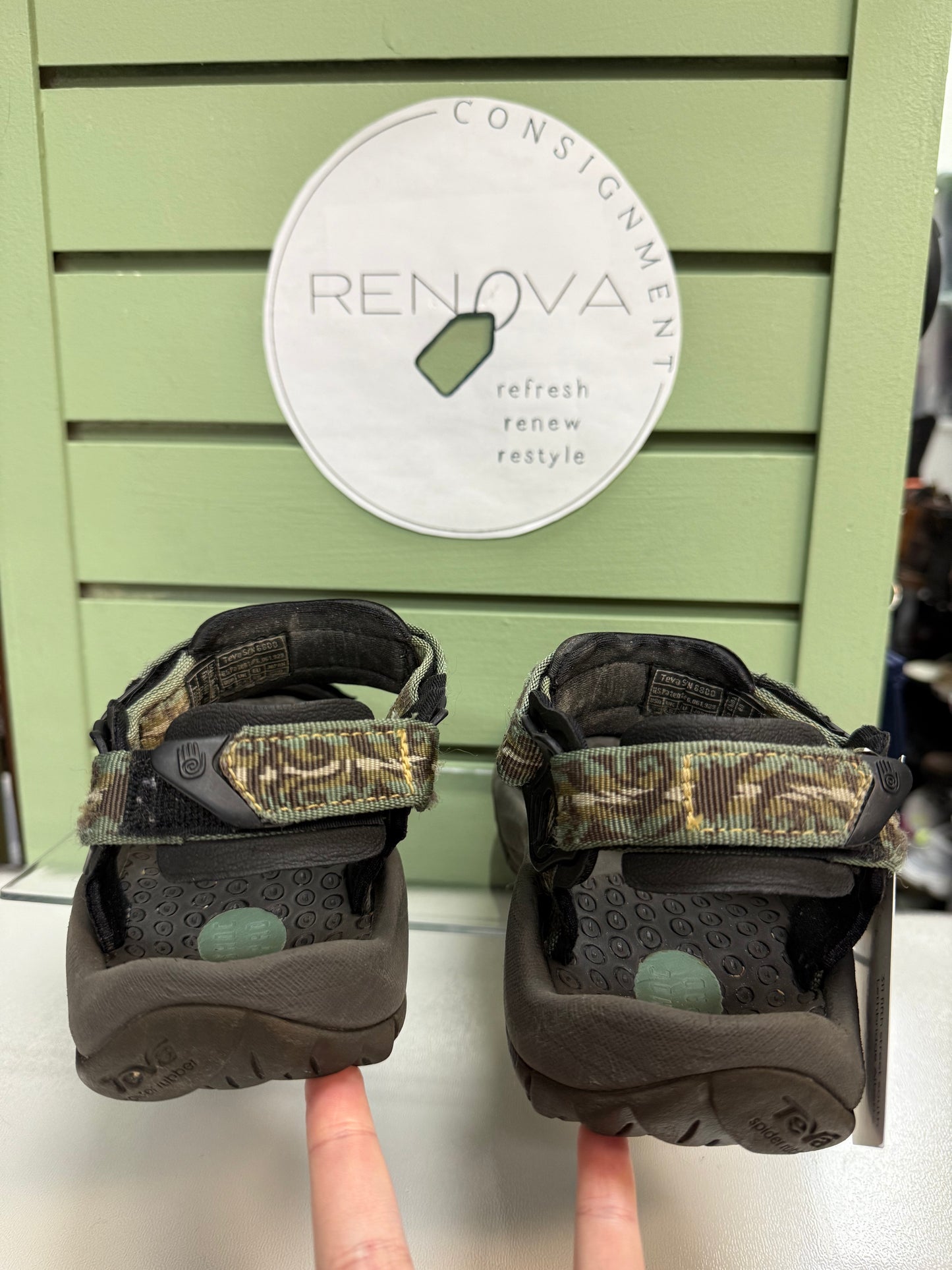 Teva Terra 5 Sandals (Womens 8)
