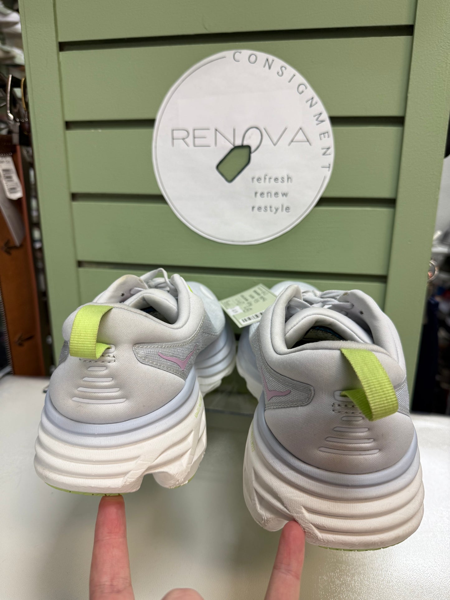 Hoka Bondi 8 Runners (Womens 9.5)