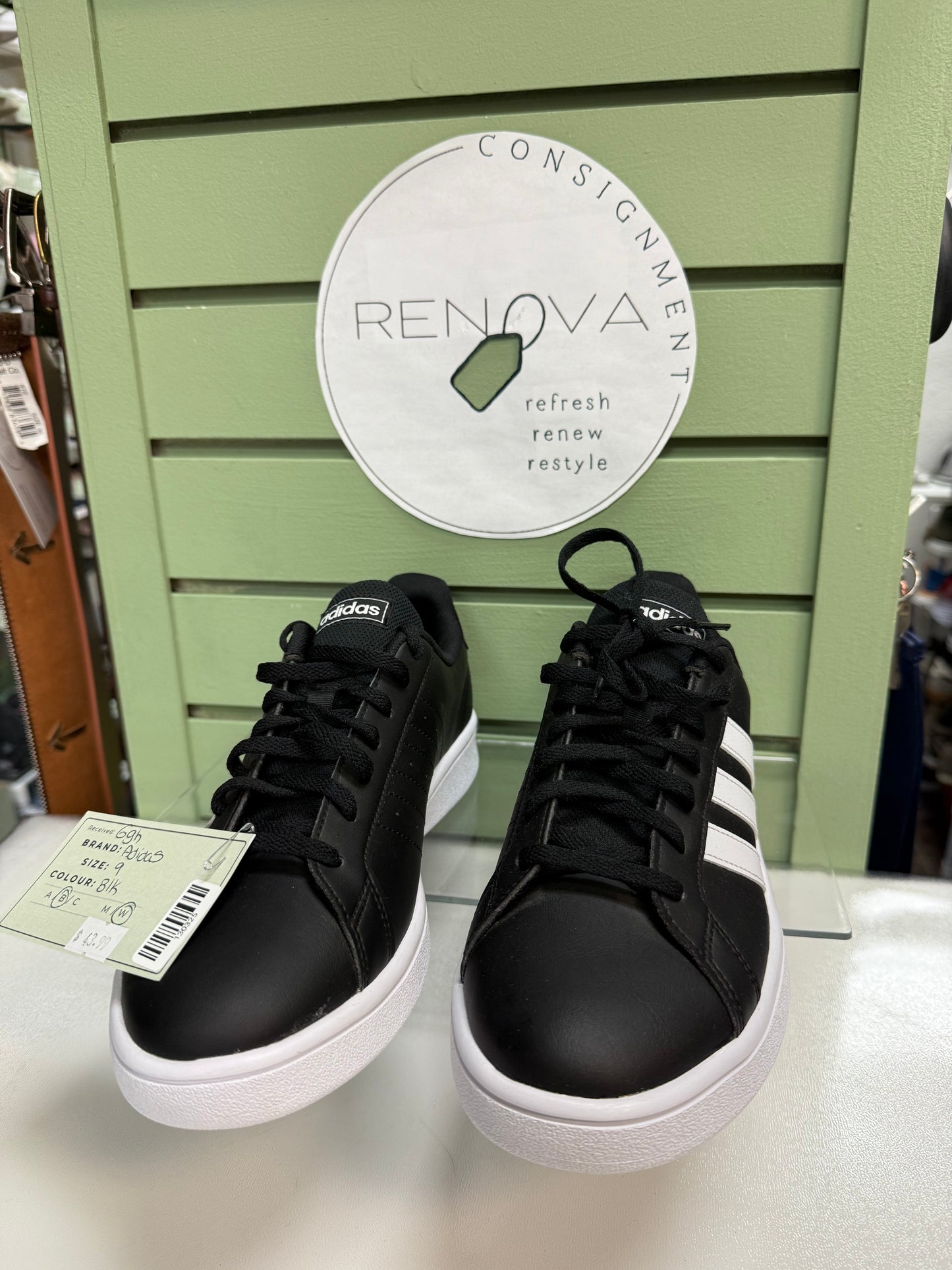 Adidas Grand Court Sneakers (Womens 9)