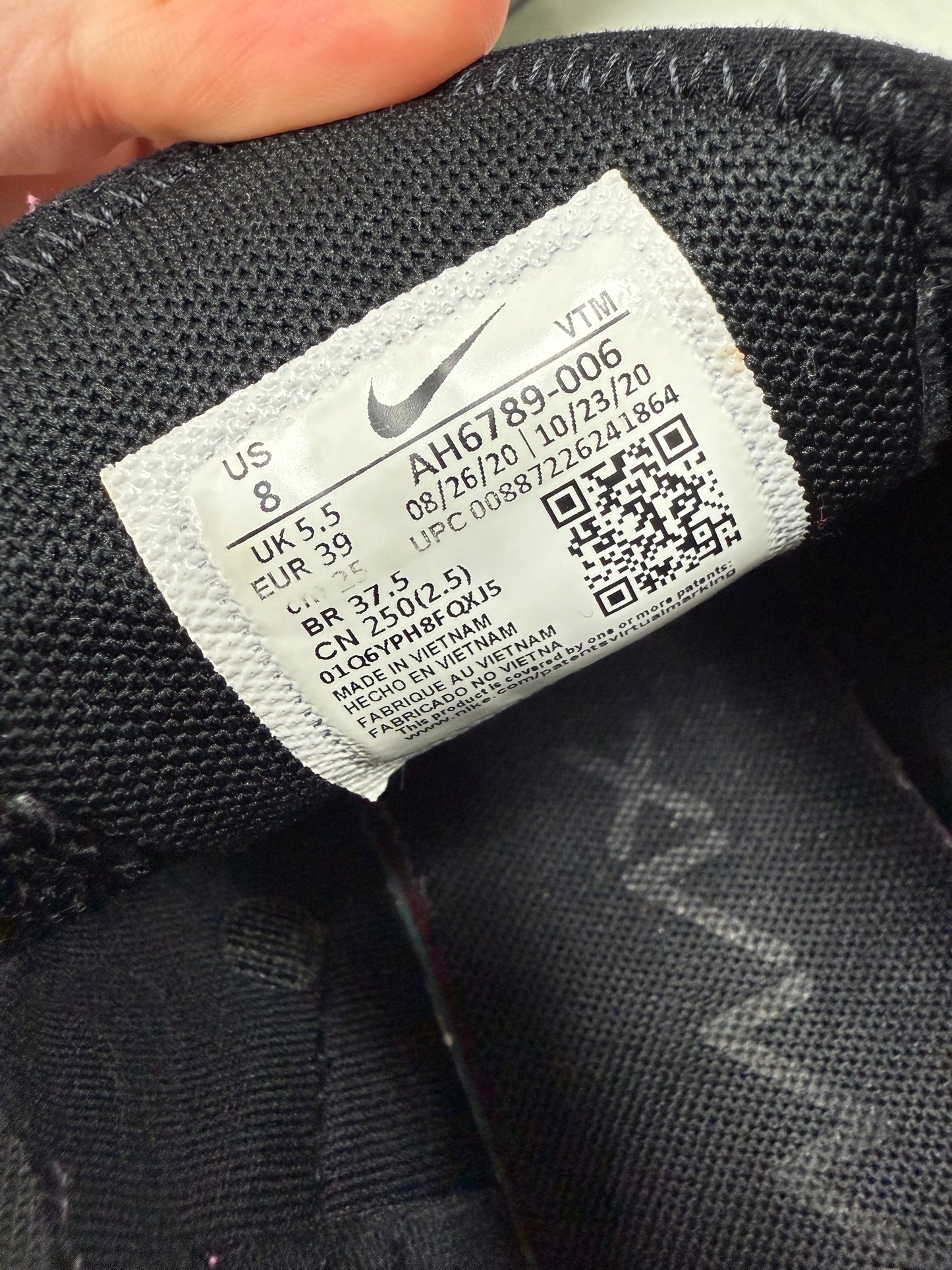 Nike Air Max Runners (Womens 8)