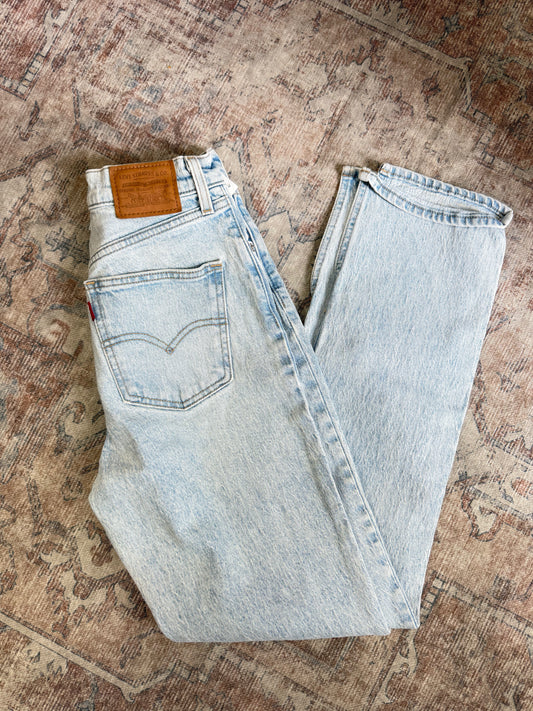 Levi ‘70s Slim Straight HR Jeans (25x31)