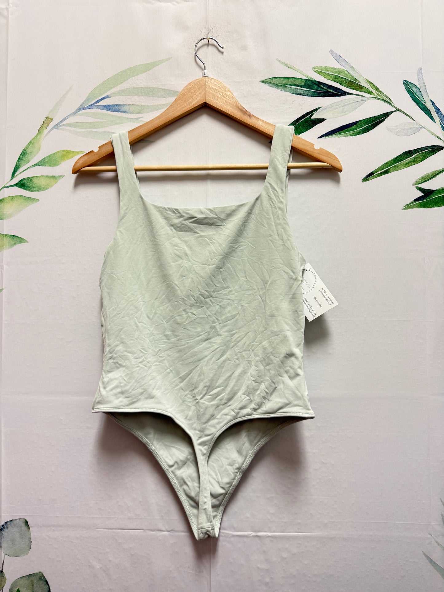 Aritzia Babaton Contour Squareneck Bodysuit (L)