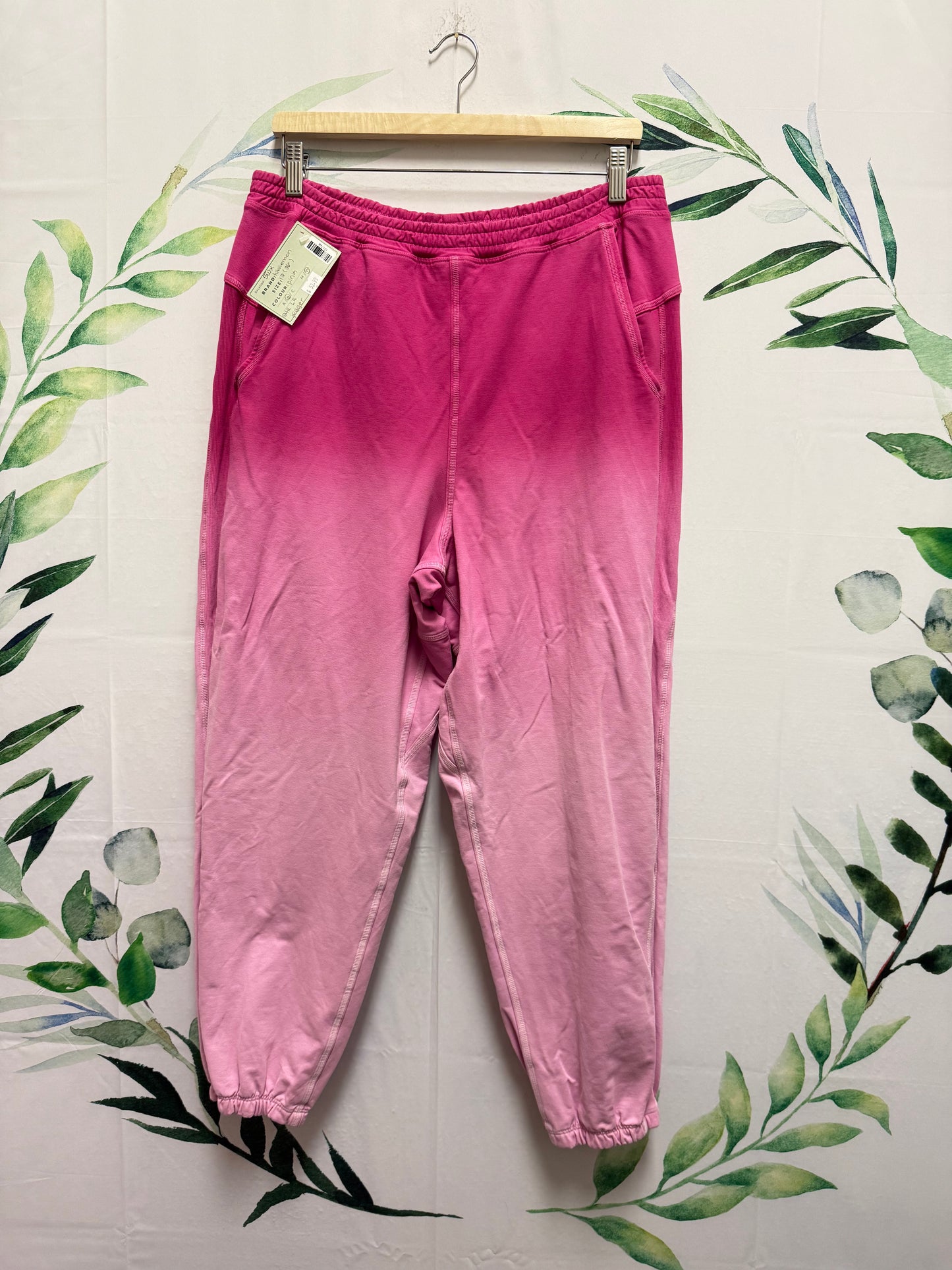 Lululemon LA Super HR Jogger 26” (12)