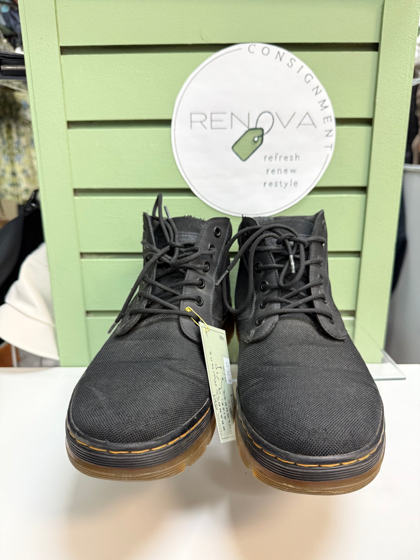 Doc Martens Bonny Casual Boots (Mens 9/Womens 10)