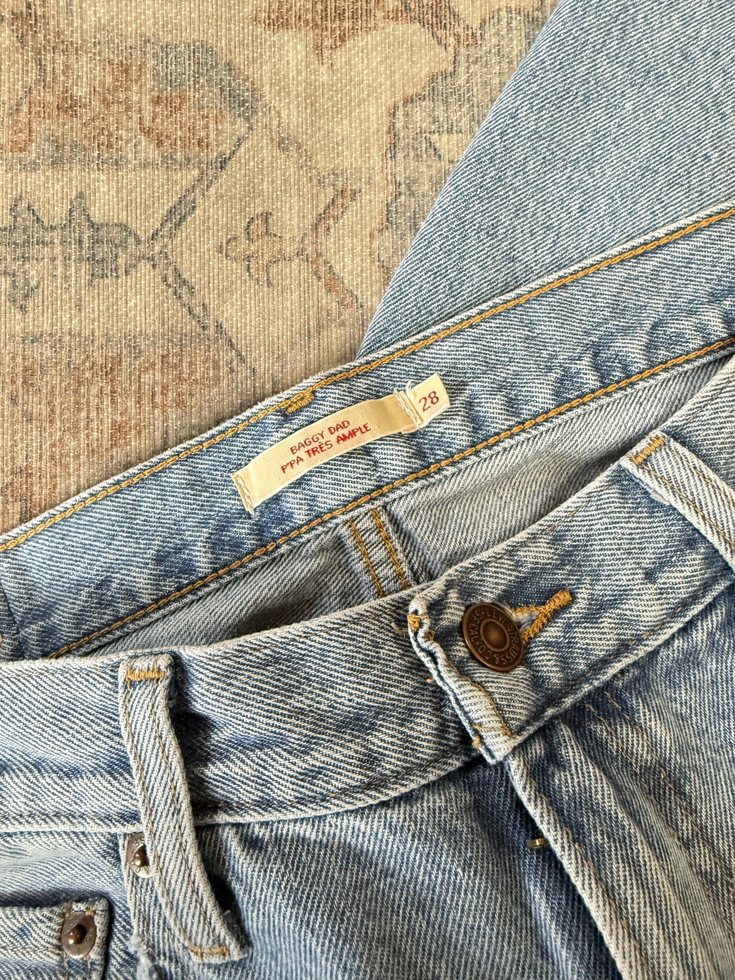 Levi’s Baggy Dad MR Jeans (28x32)