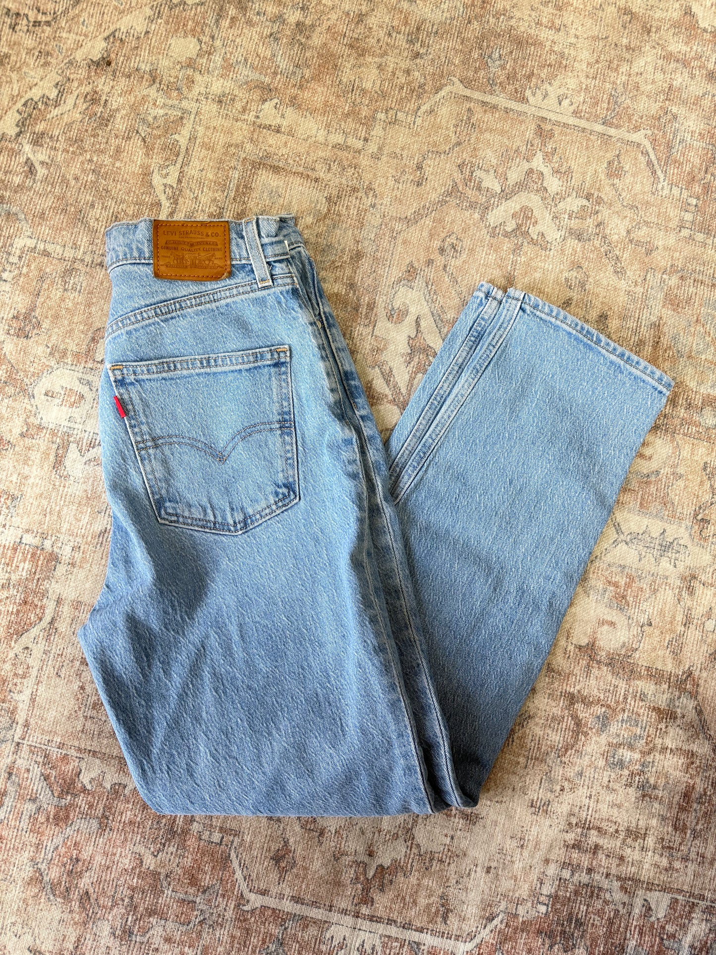 Levi’s ‘70s Slim Straight HR Jeans (28x31)