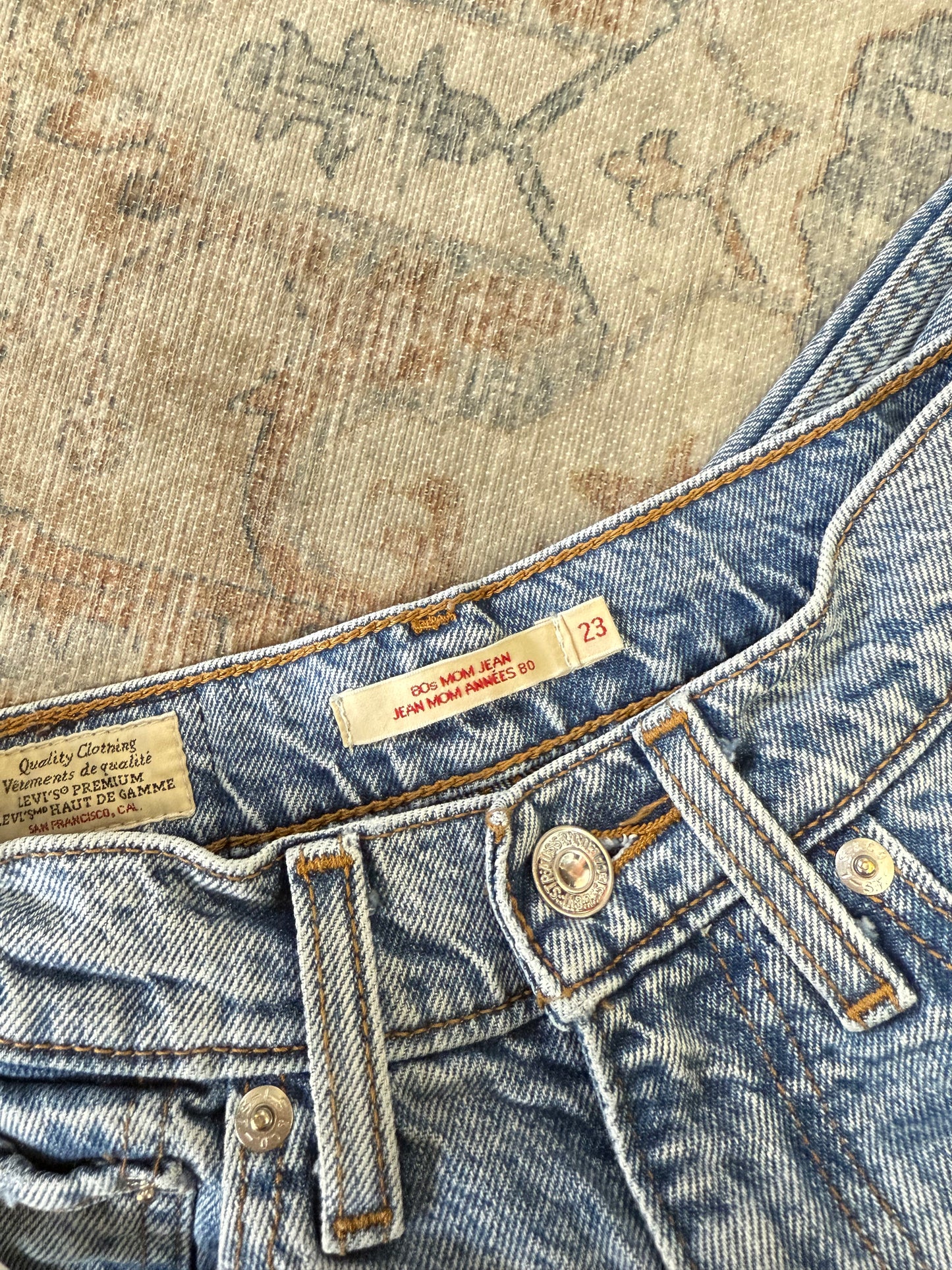 Levi’s ‘80s Mom HR Jeans (23x28)