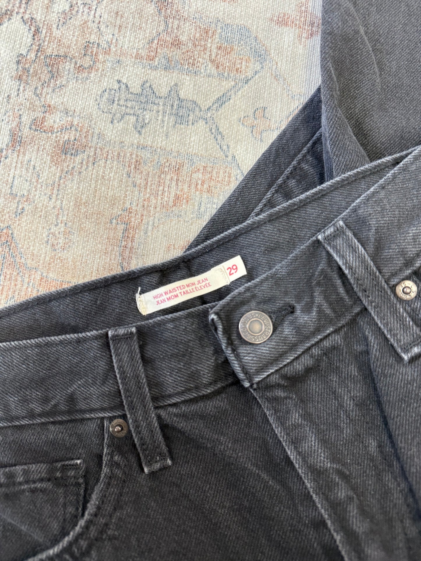 Levi’s Mom HR Jeans (29x29)