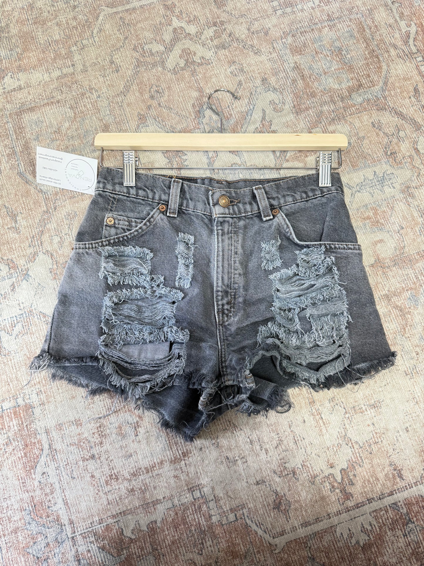 Levi’s Vintage HR Shorts (28)
