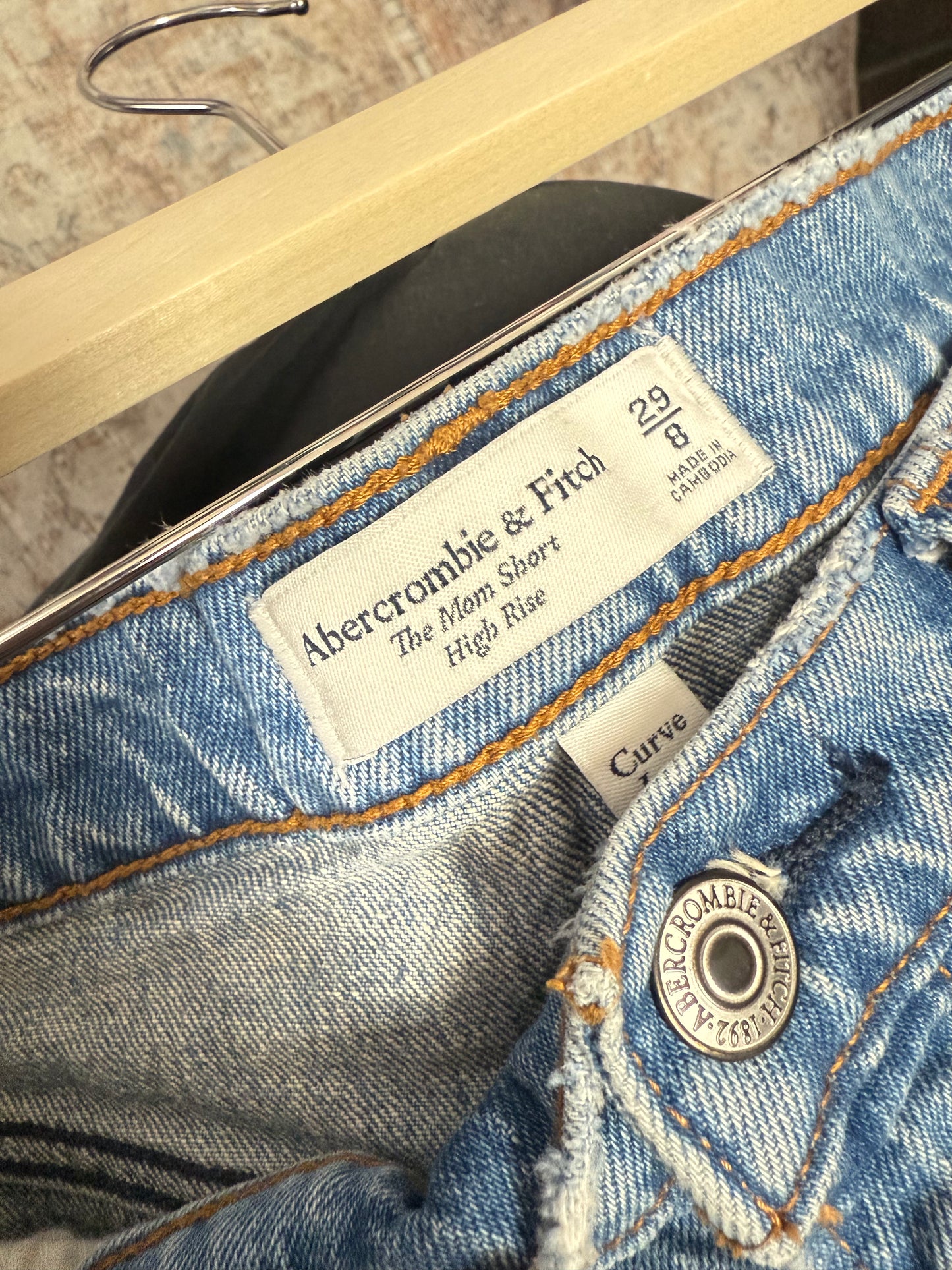 Abercrombie The Mom HR Shorts (29)
