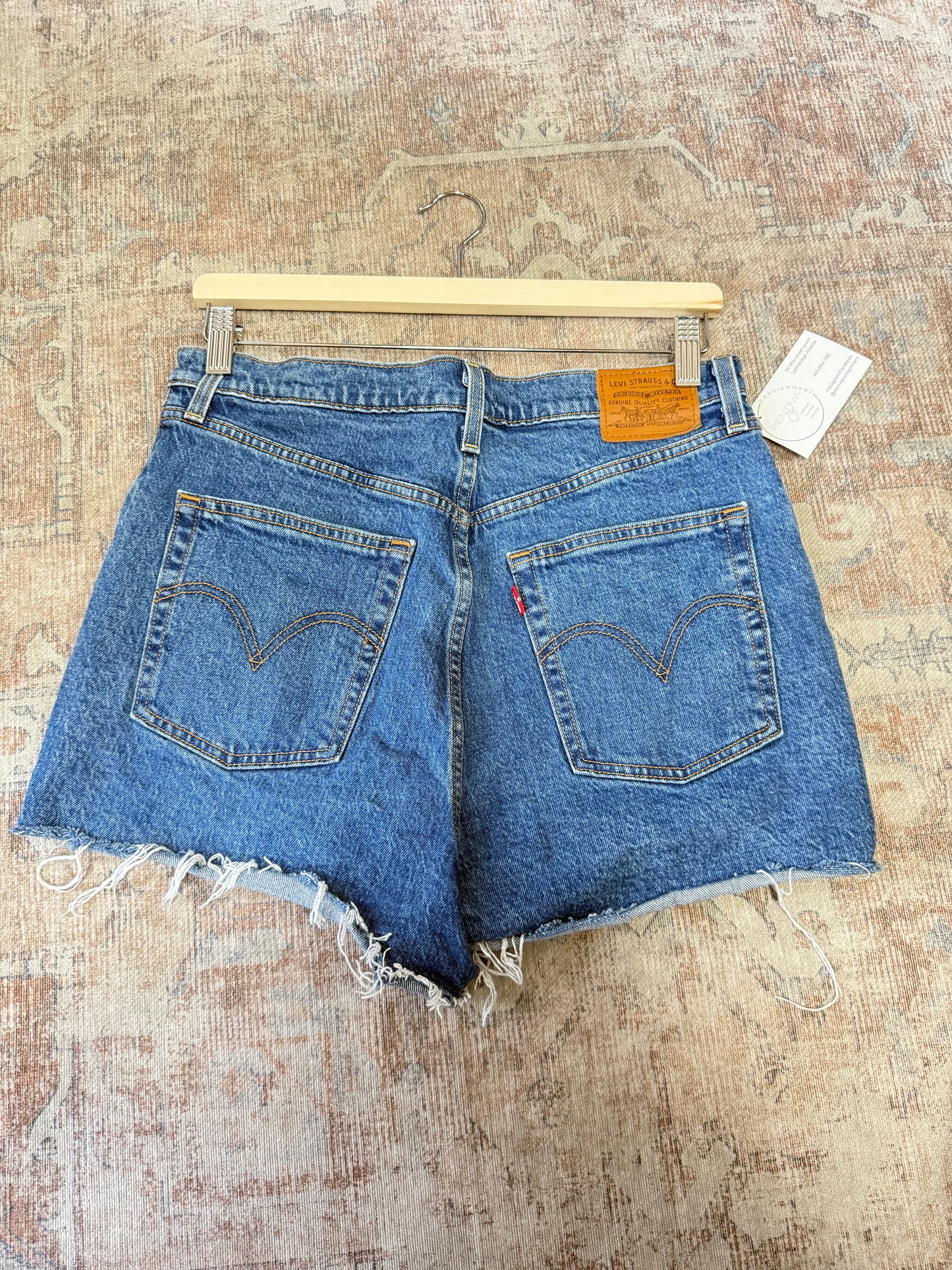 Levi’s Ribcage HR Shorts (31)
