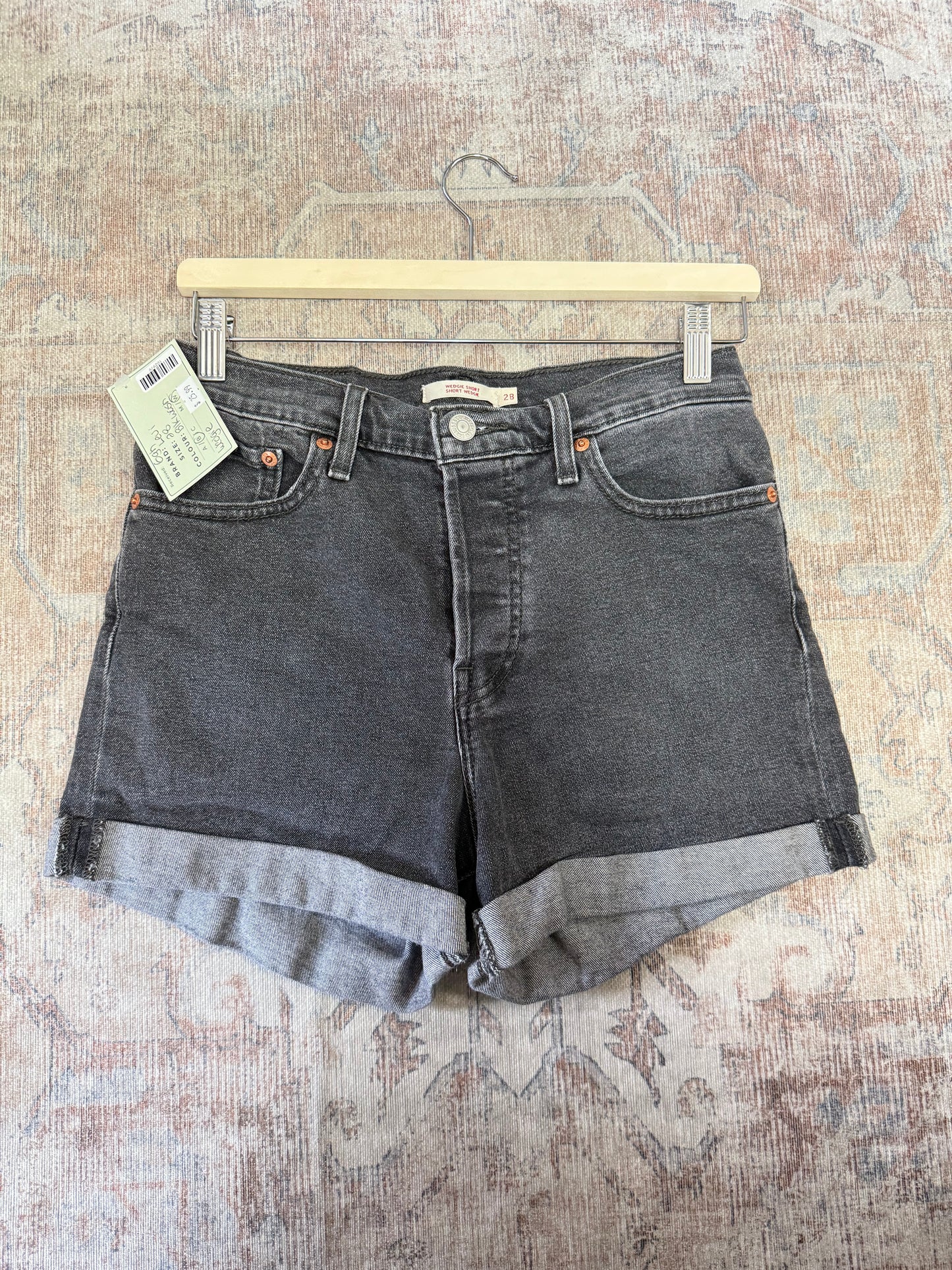 Levi’s Wedgie HR Shorts (28)
