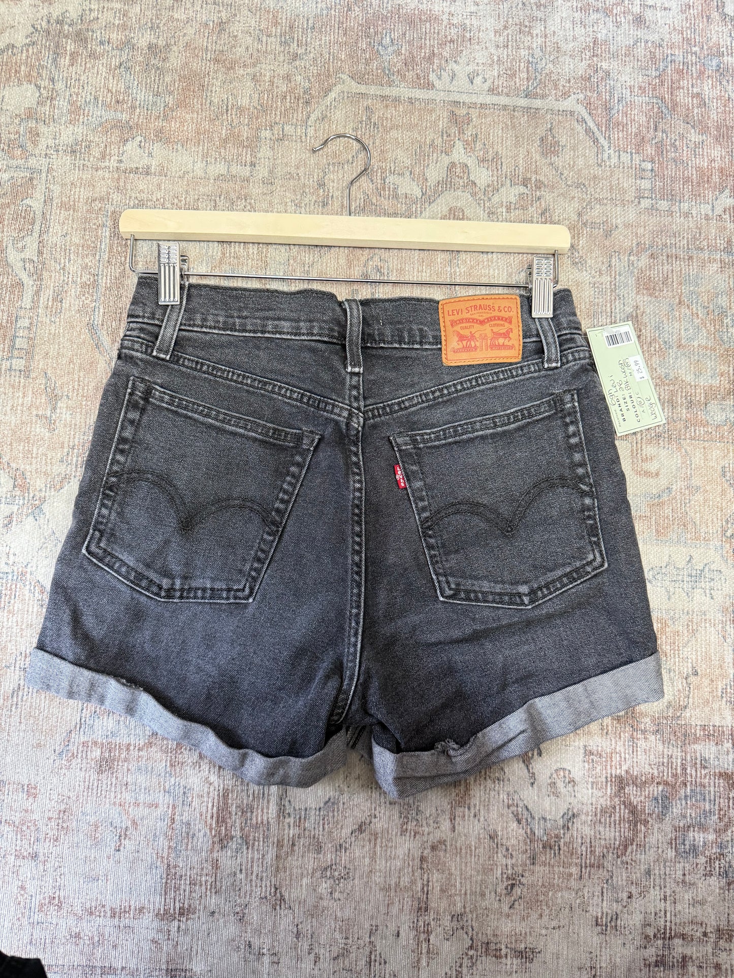 Levi’s Wedgie HR Shorts (28)
