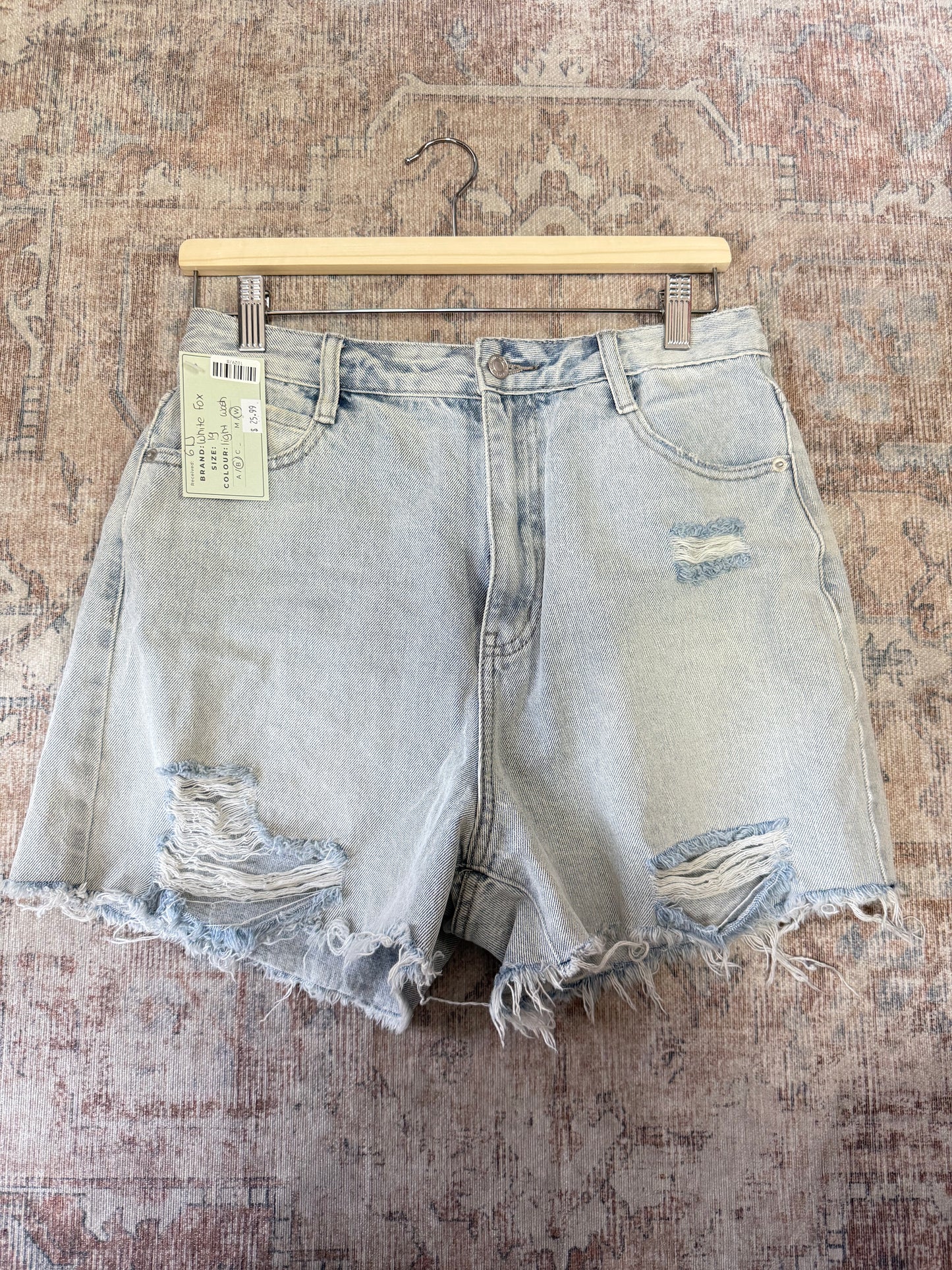 White Fox Mid Length HR Shorts (L)