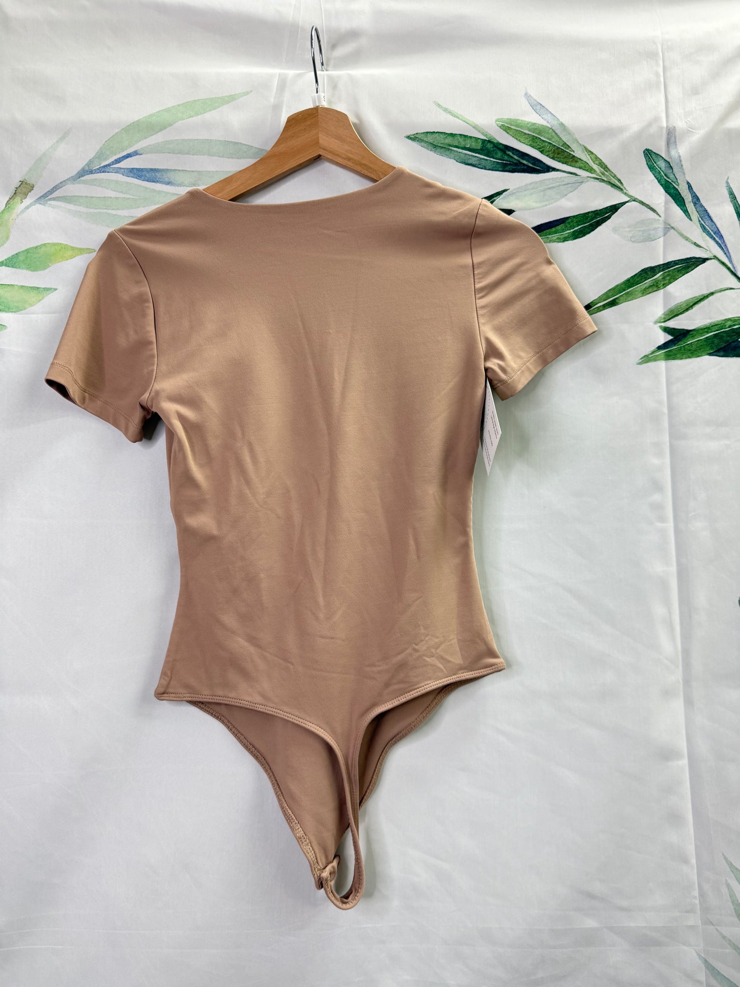 Aritzia Babaton Contour Crewneck Bodysuit (S)