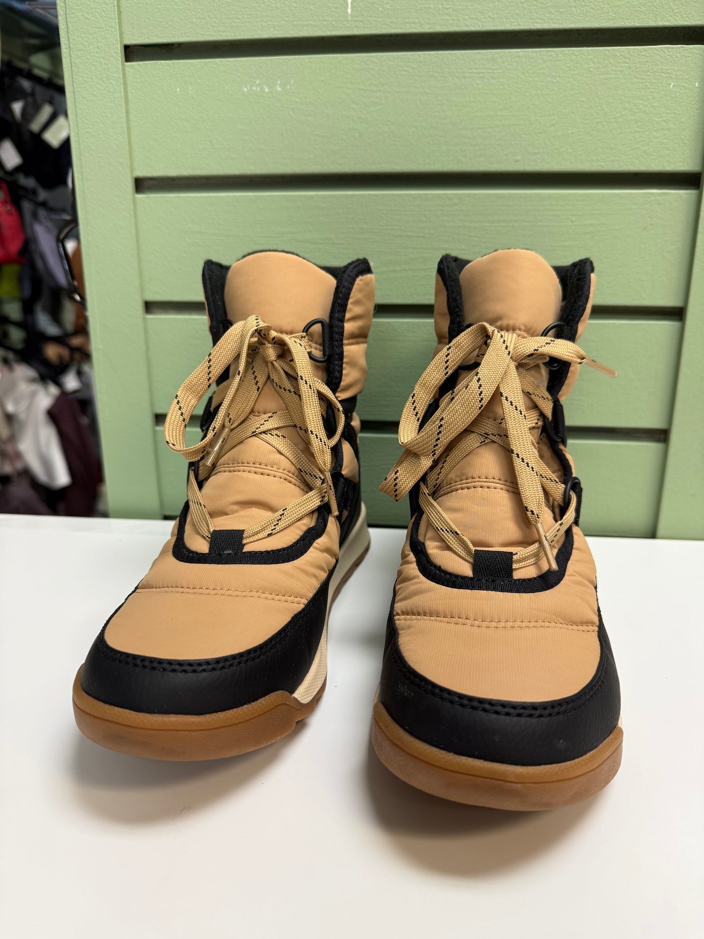 Sorel Whitney Short Boots (Womens 6.5)