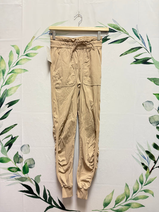 Lululemon Beyond The Studio HR Jogger 28” (2)