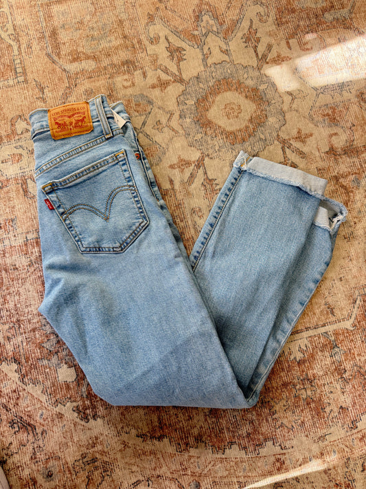 Levi’s Wedgie Straight HR Jeans (24x28)