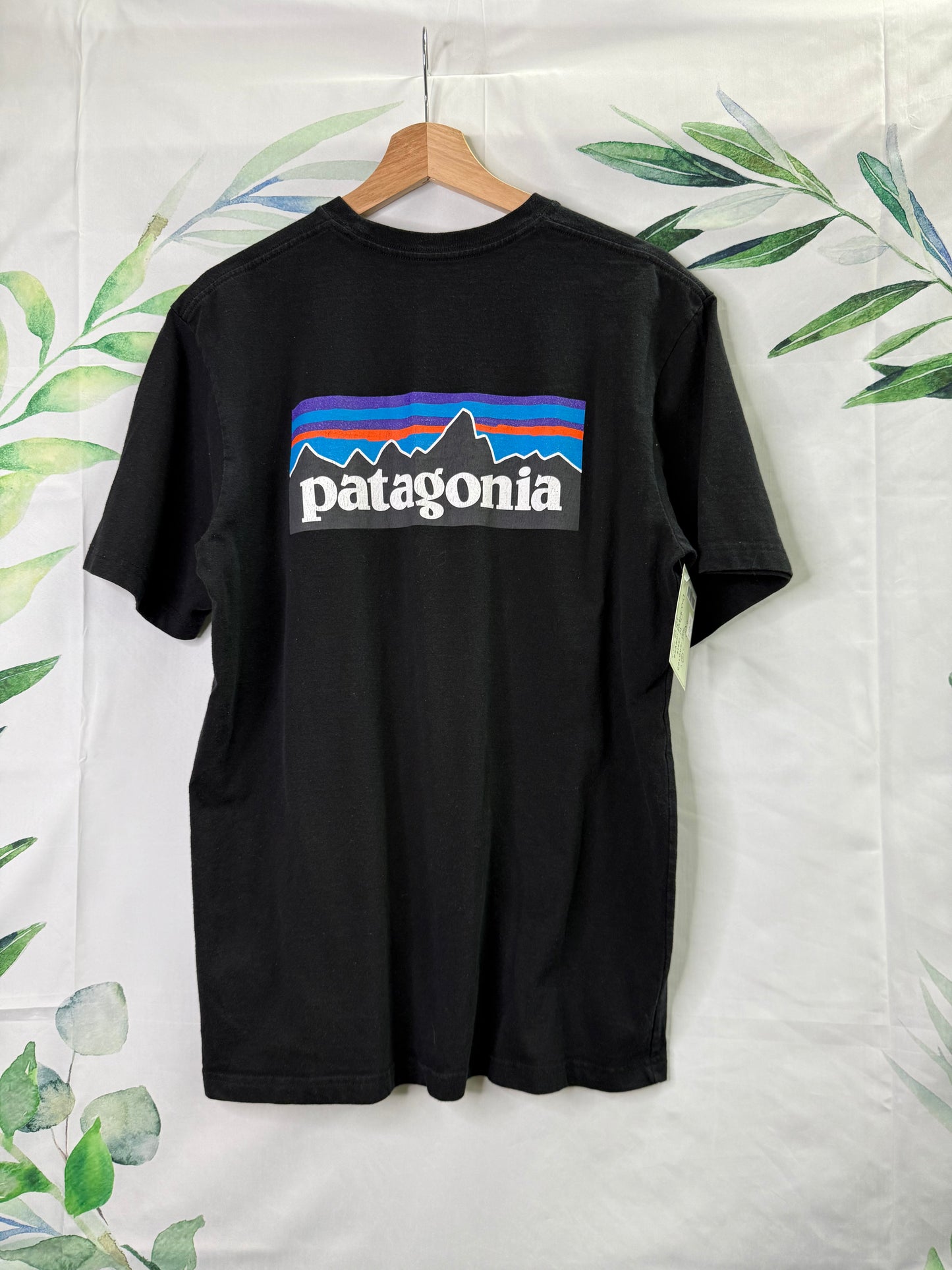 Patagonia P-6 Logo Responsibilitee Recycled Tee (M)