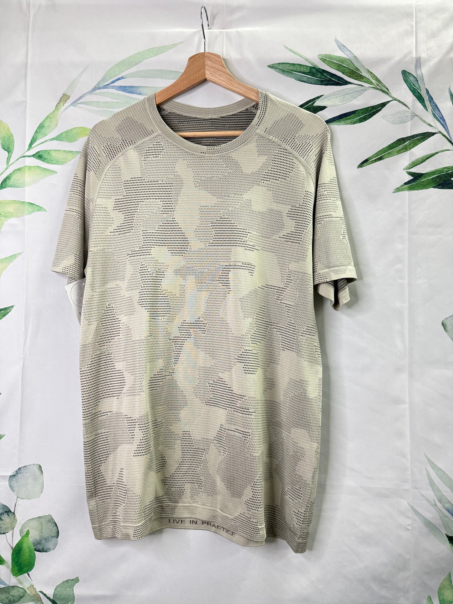 Lululemon Metal Vent Tee (L)