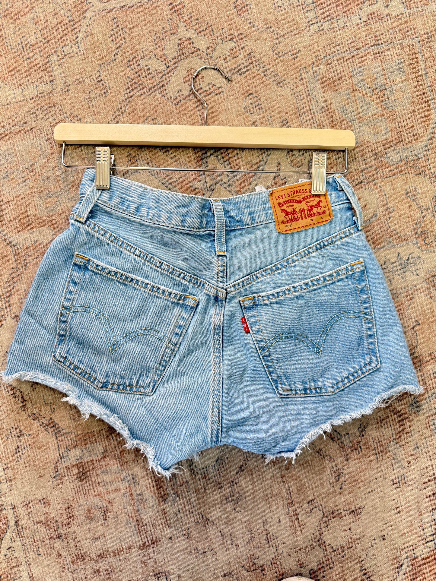 Levi’s 501 Shorts (25)