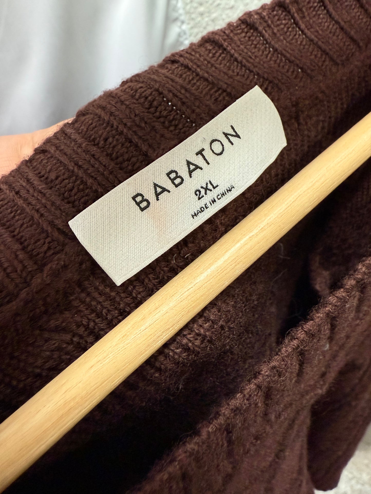 Aritzia Babaton Seek Sweater (2XL)