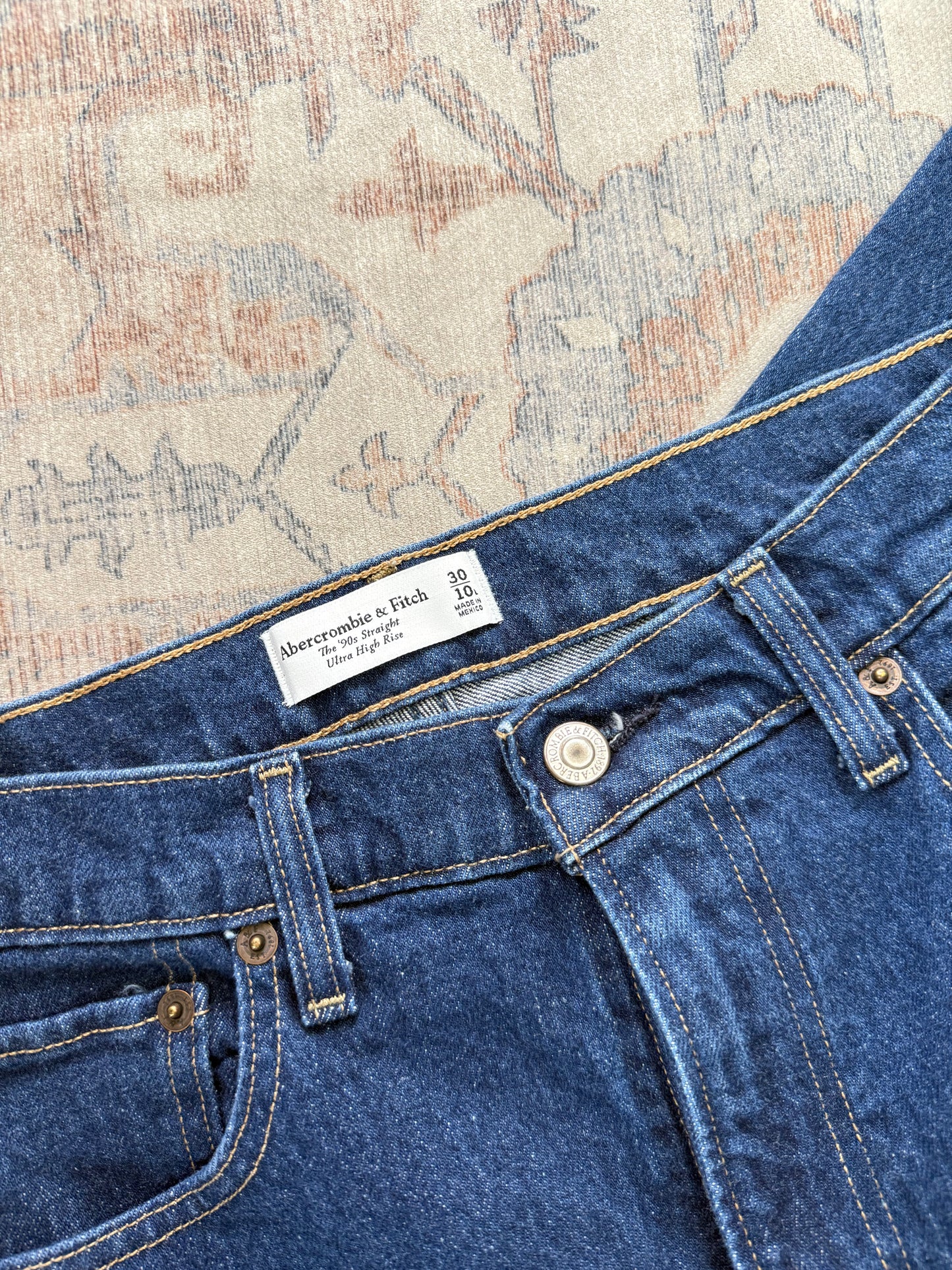 Abercrombie ‘90s Straight Ultra HR Jeans (30x32.5)
