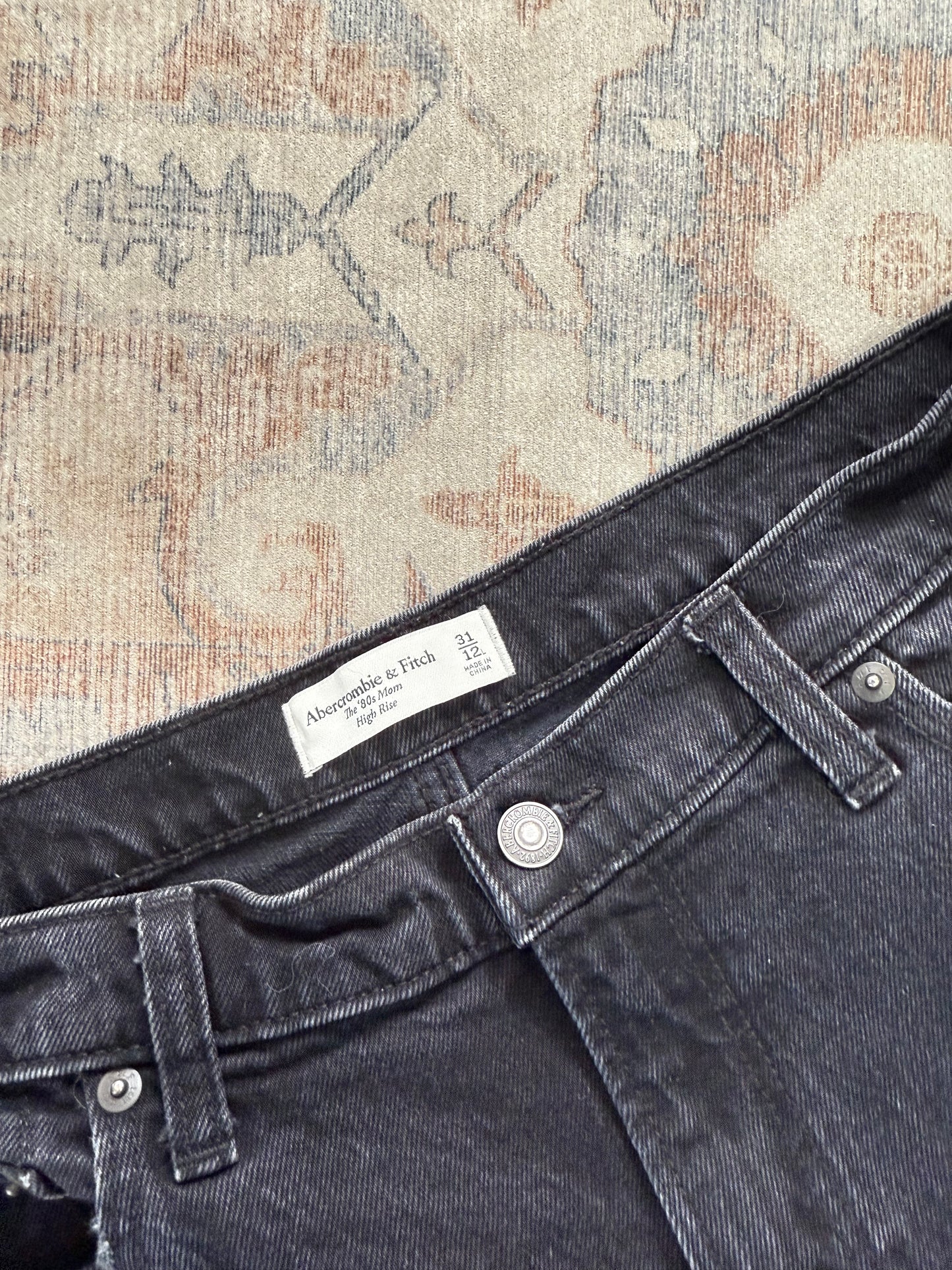 Abercrombie ‘80s Mom HR Jeans (31x29)