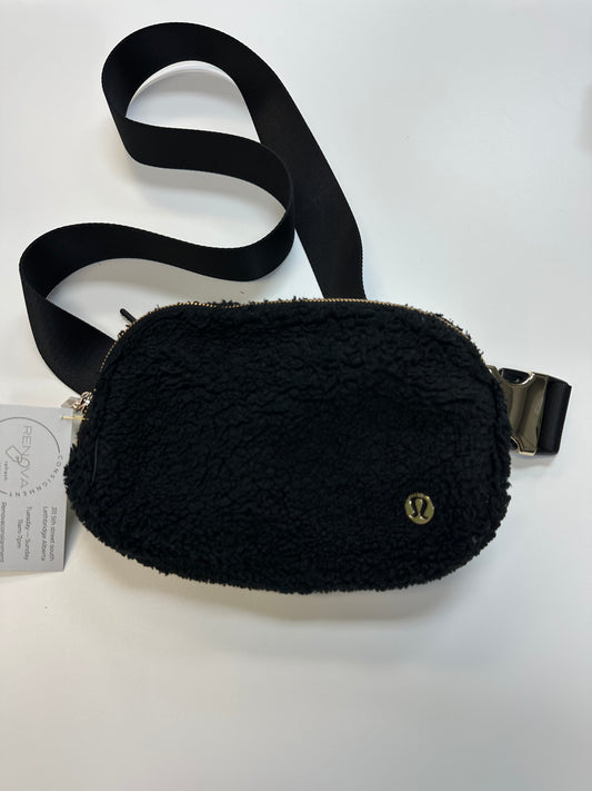 Lululemon Everywhere Fleece Belt Bag