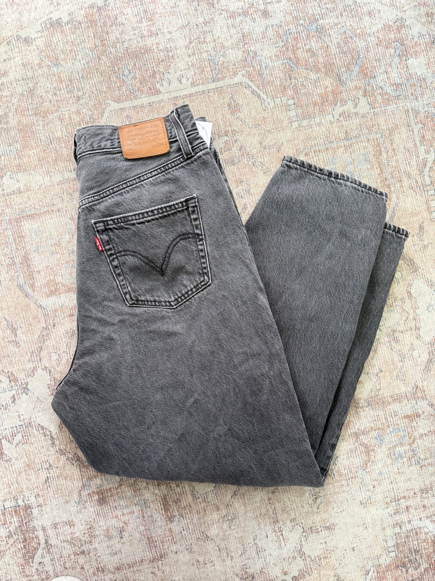 Levi’s High Loose Taper HR Jeans (30x29)