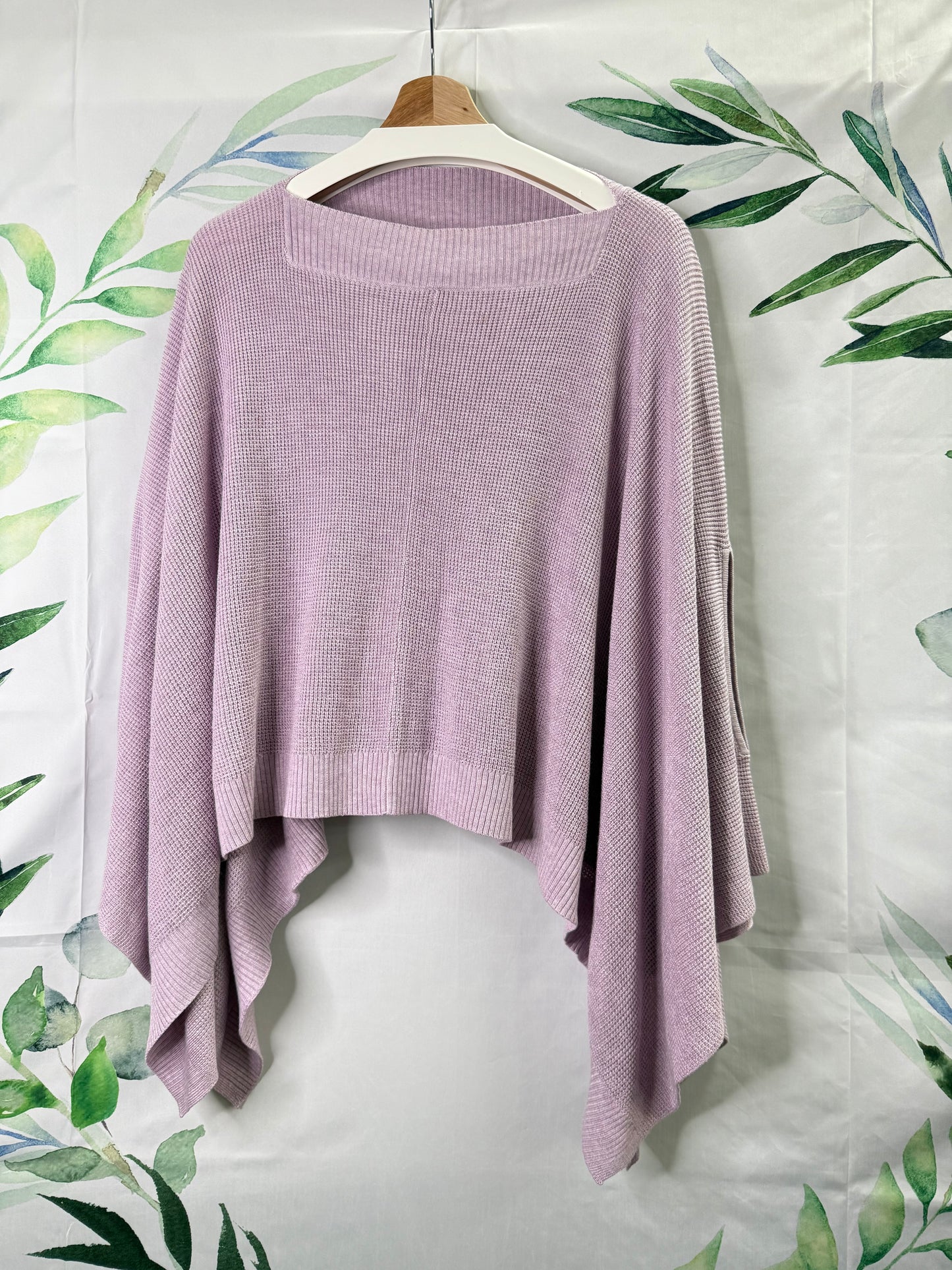 Lululemon Forward Flow Cape (O/S)
