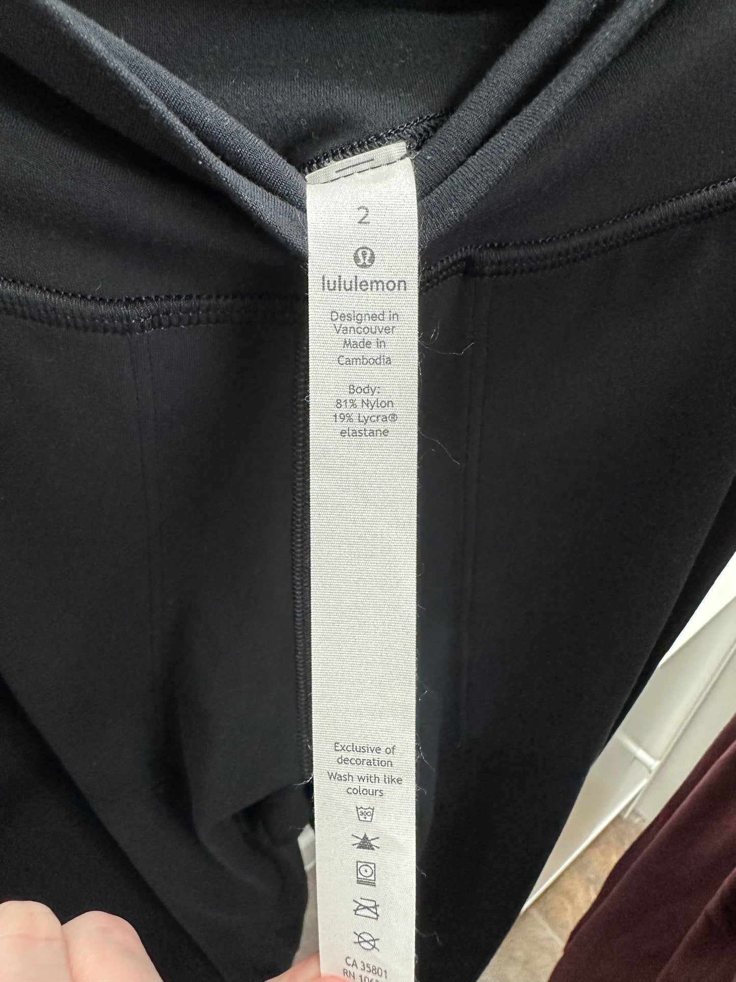 Lululemon Align HR Jogger Crop 23” (2)