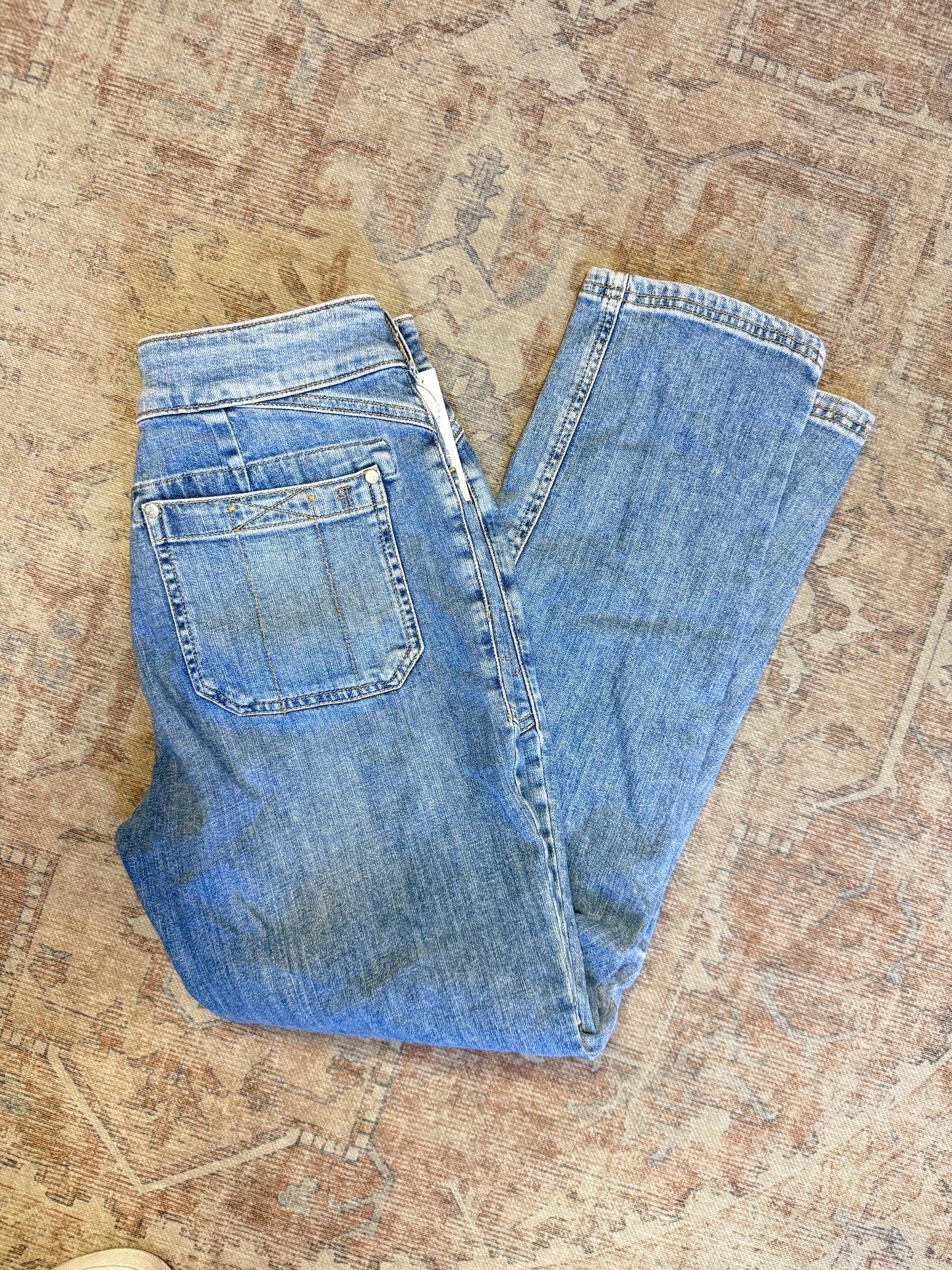Anthropologie Pilcro Wanderer Relaxed MR Jeans (28x30)