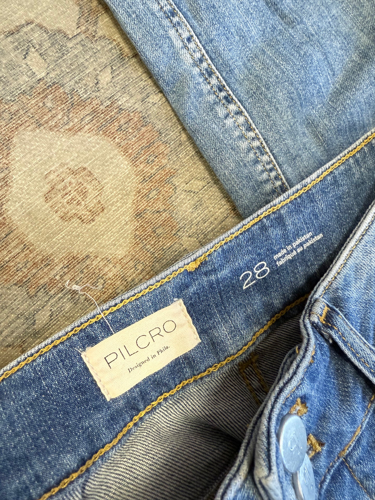 Anthropologie Pilcro Wanderer Relaxed MR Jeans (28x30)