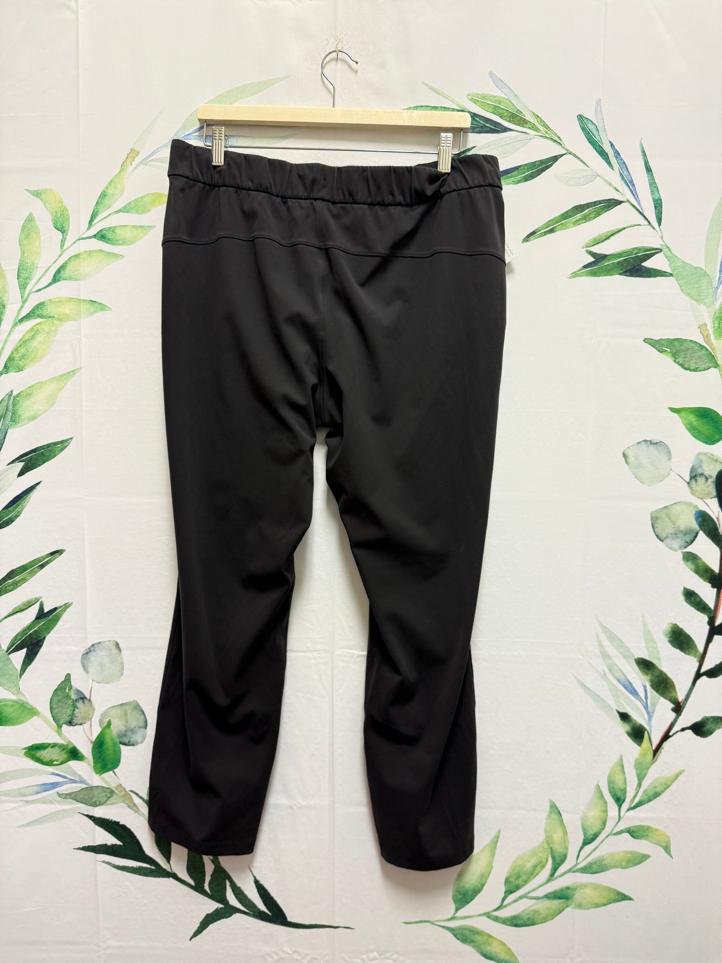 Lululemon On The Fly MR Pant 28” (12)