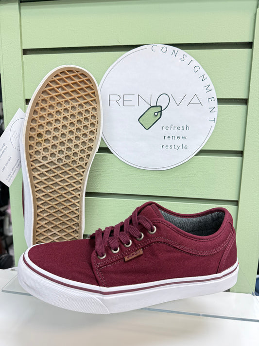 Vans Chukka Low Sneakers (Mens 8/Womens 9.5)