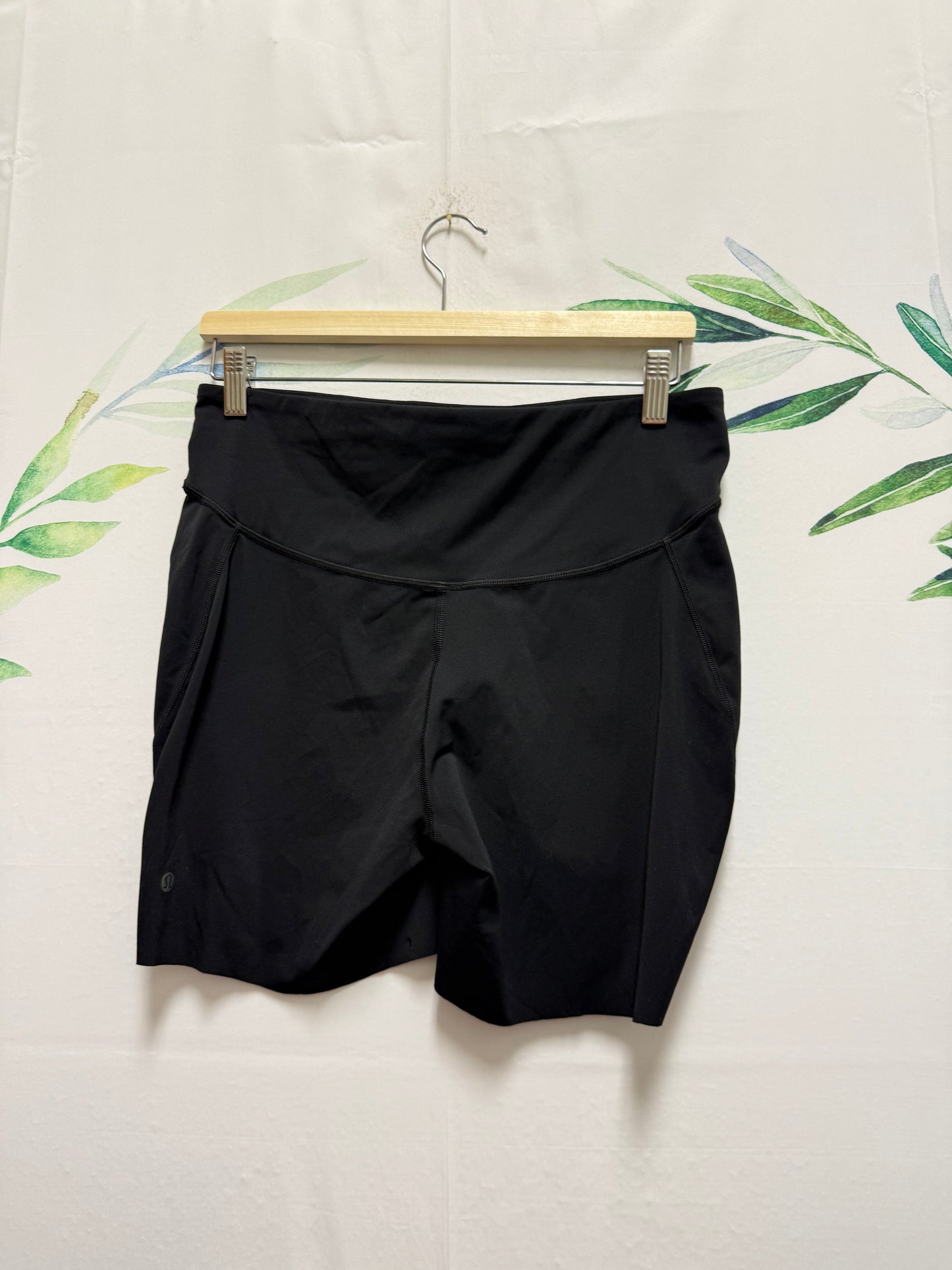 Lululemon Base Pace HR Short 6” (12)