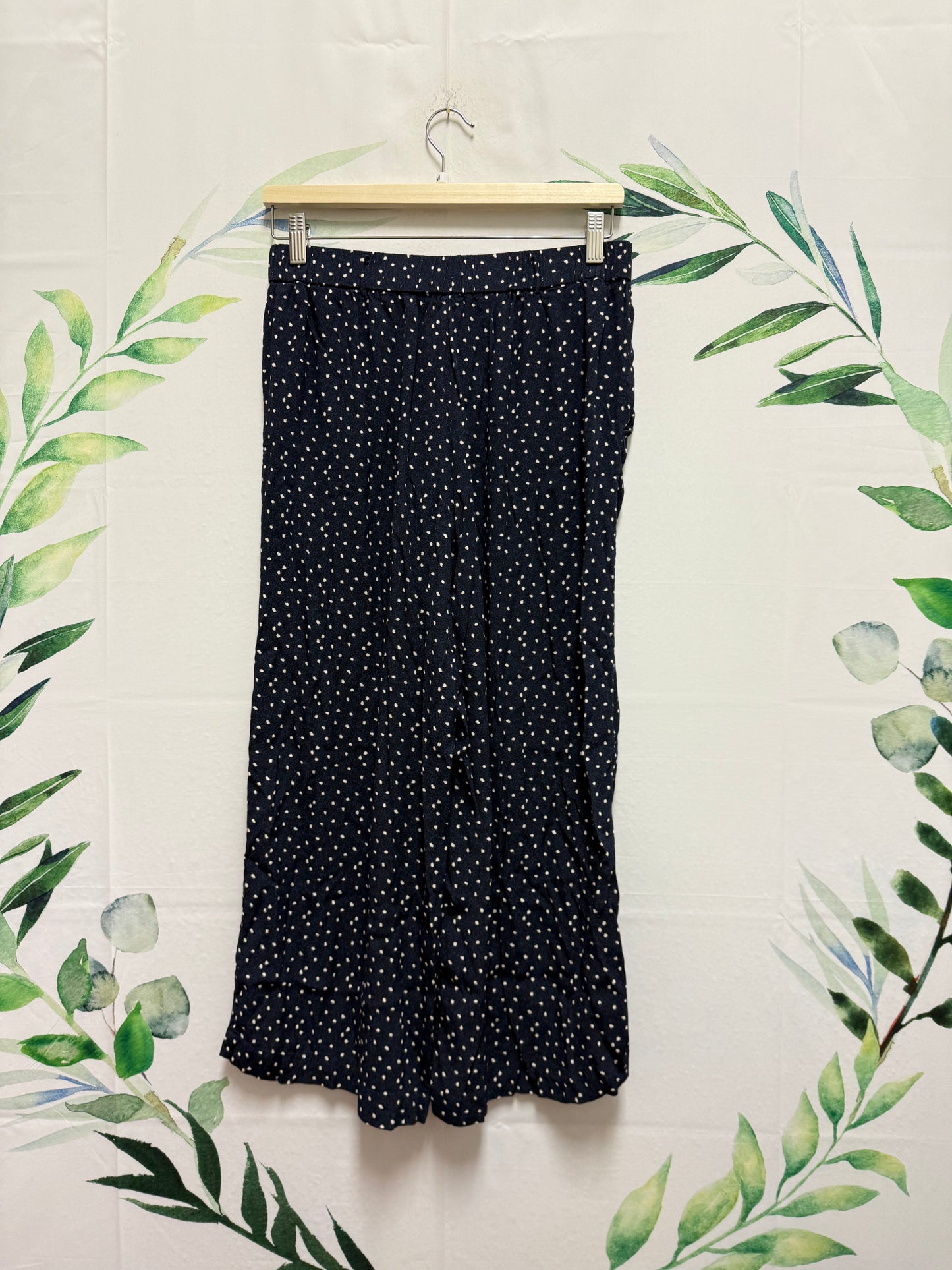 Aritzia Wilfred Wide Leg Tie Up Crop Pant 24” (M)