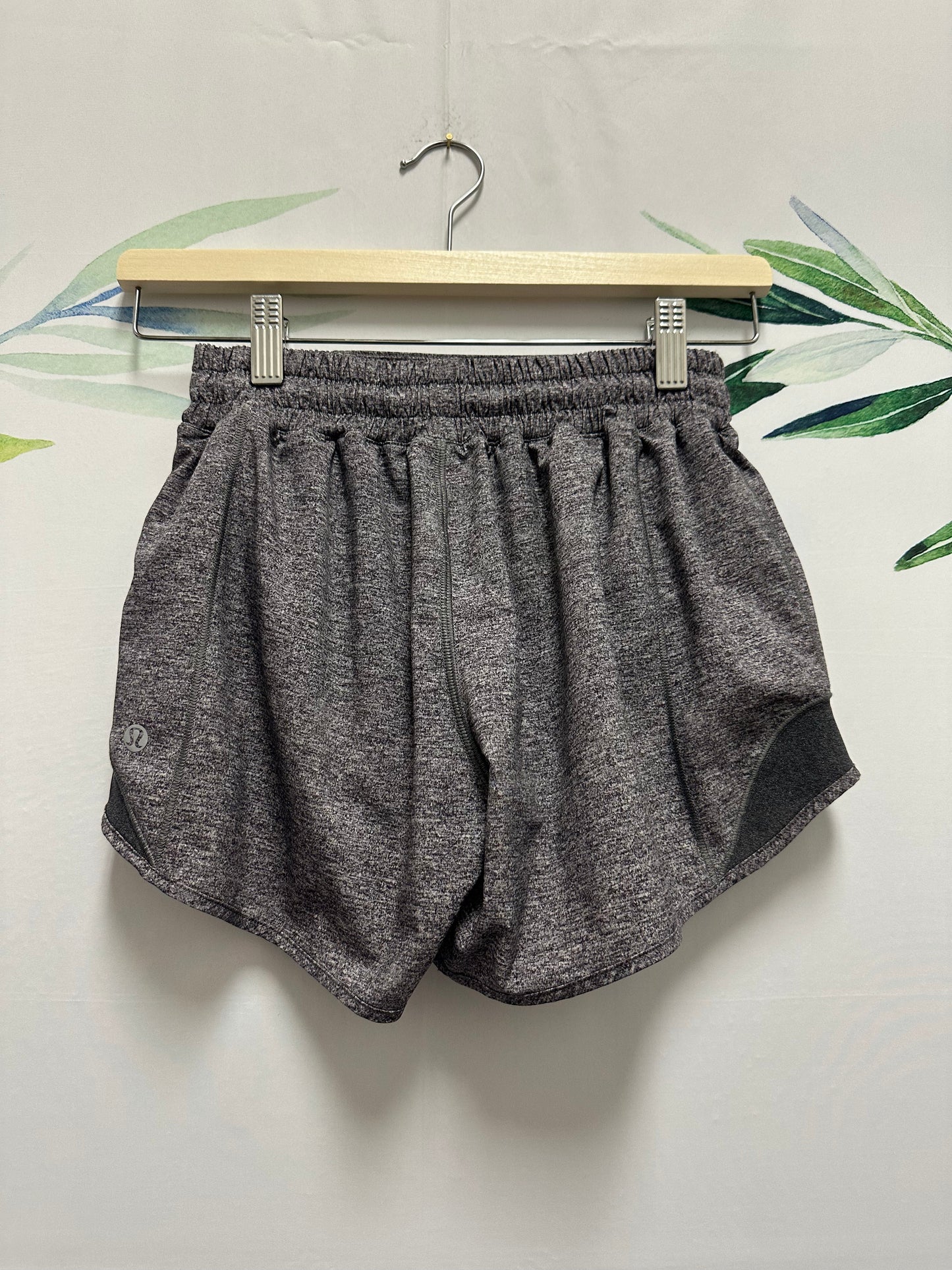 Lululemon Hotty Hot Short 4” (4)