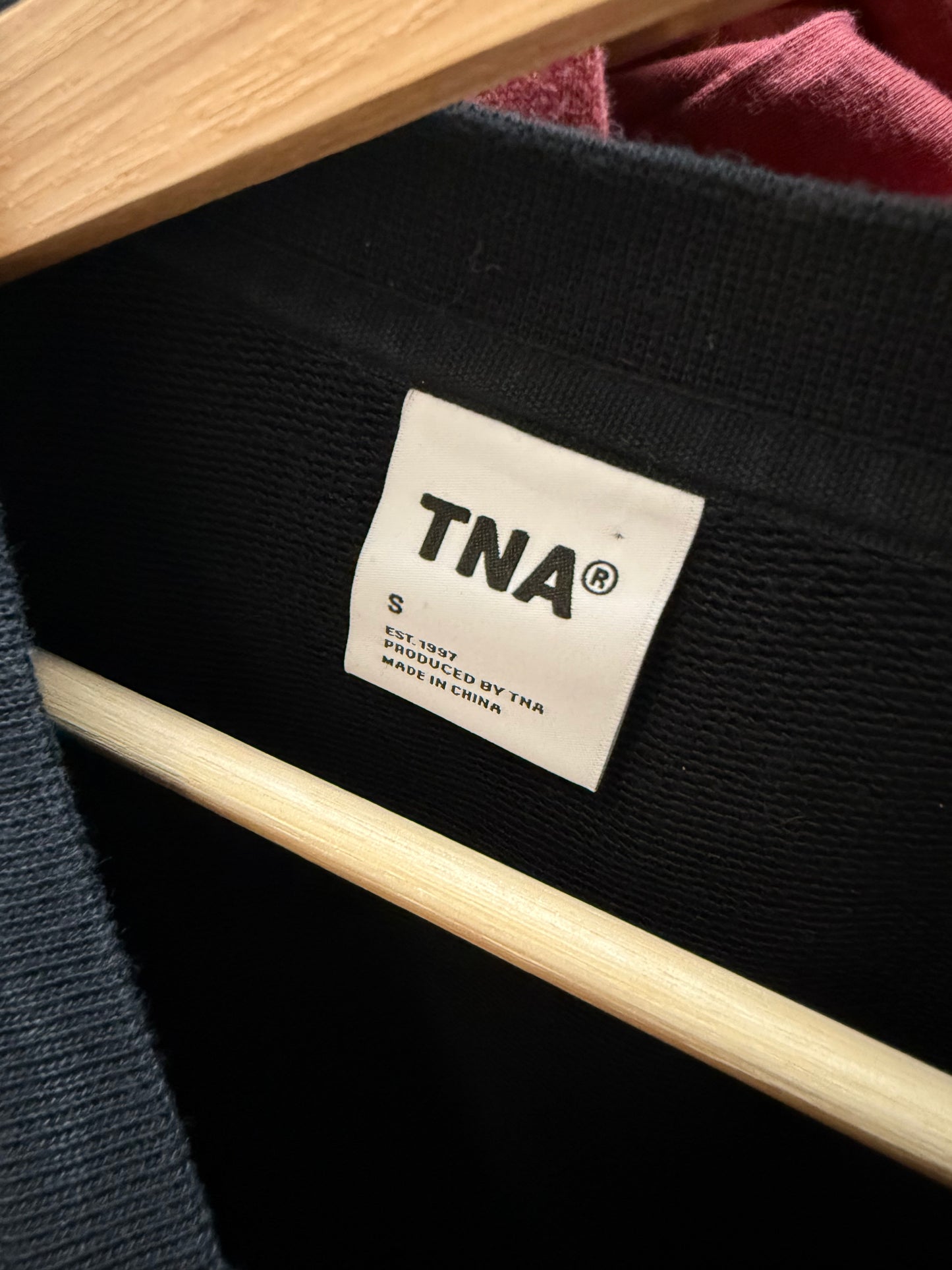 Aritzia TNA Perkins Crewneck (S)