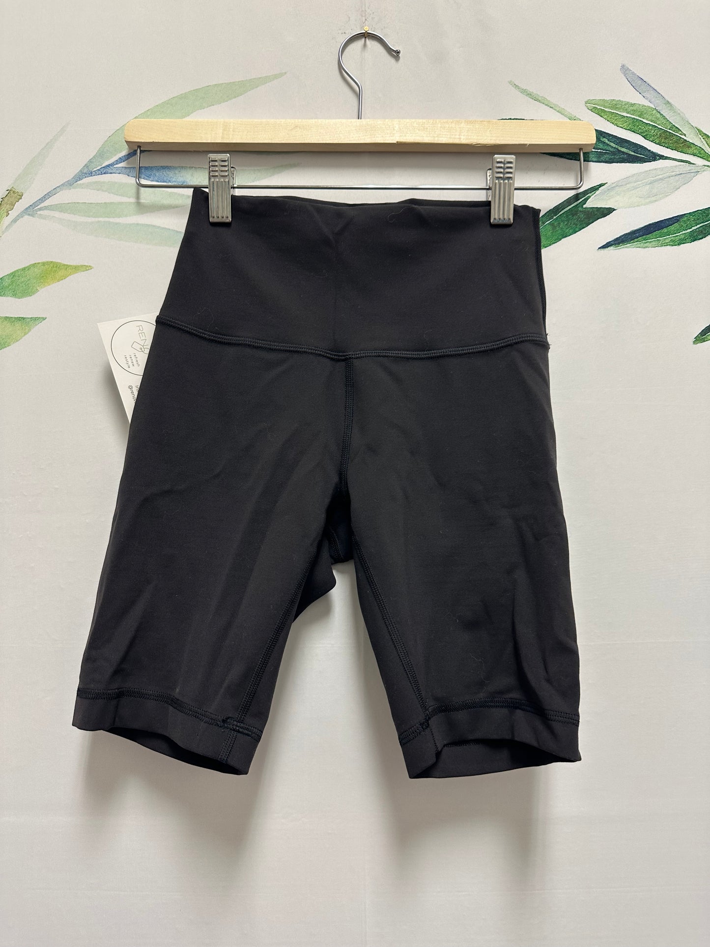 Lululemon Wunder Train Short 8” (4)