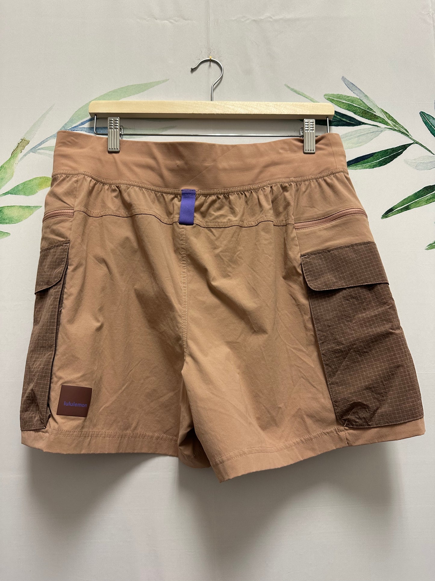 Lululemon Hiking Cargo HR Short 5” (12)