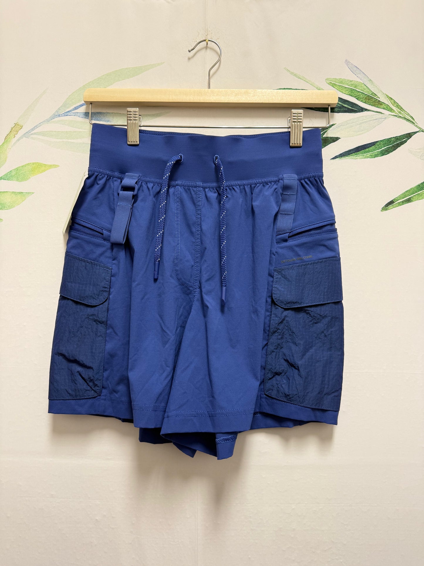 Lululemon Cargo Hiking HR Short 5” (4)