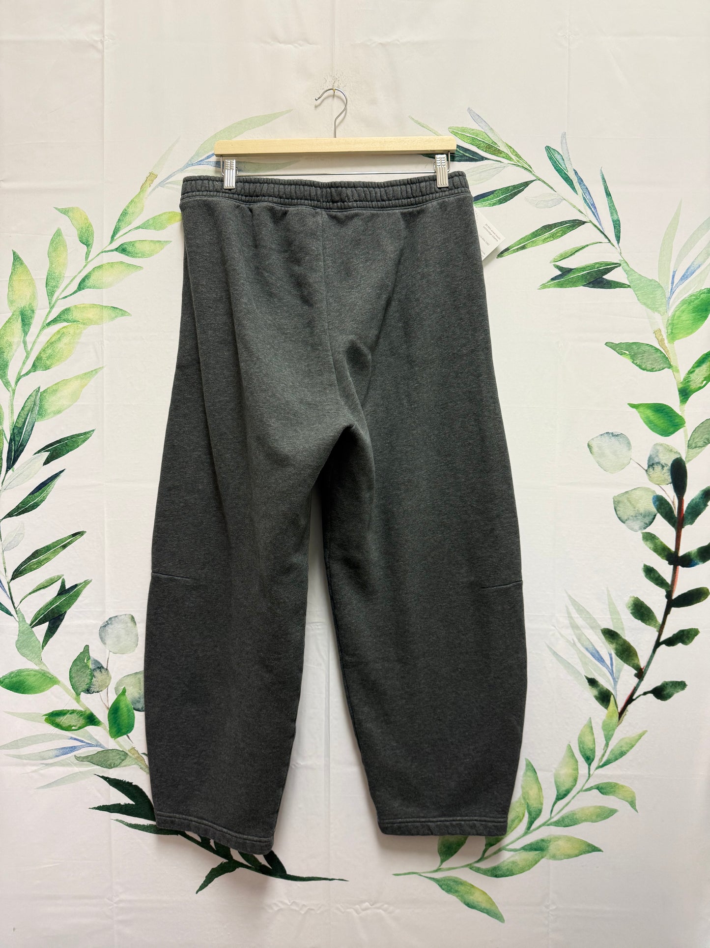 Abercrombie Tapered Sweatpants (L)