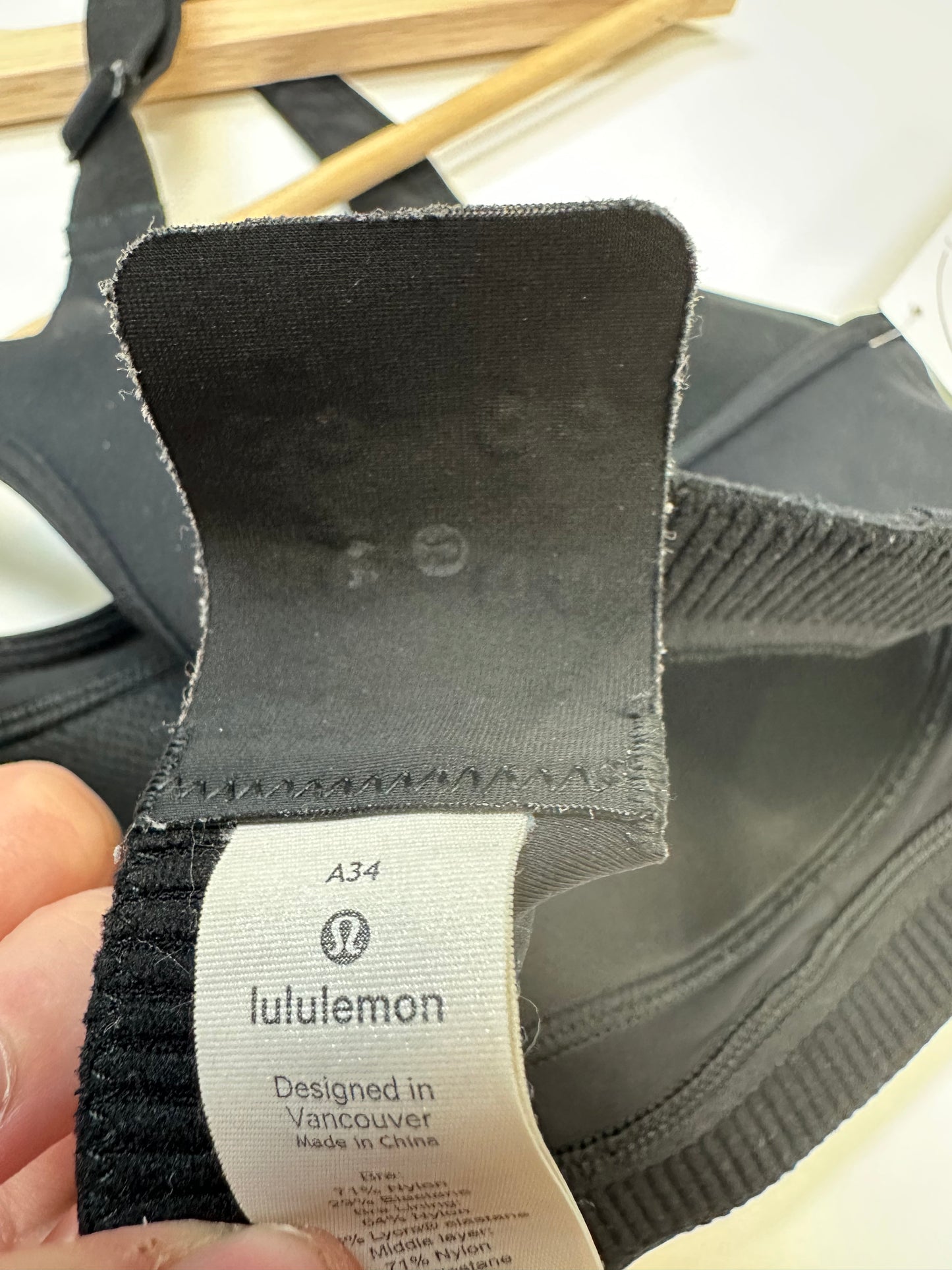 Lululemon Sports Bra (34A)