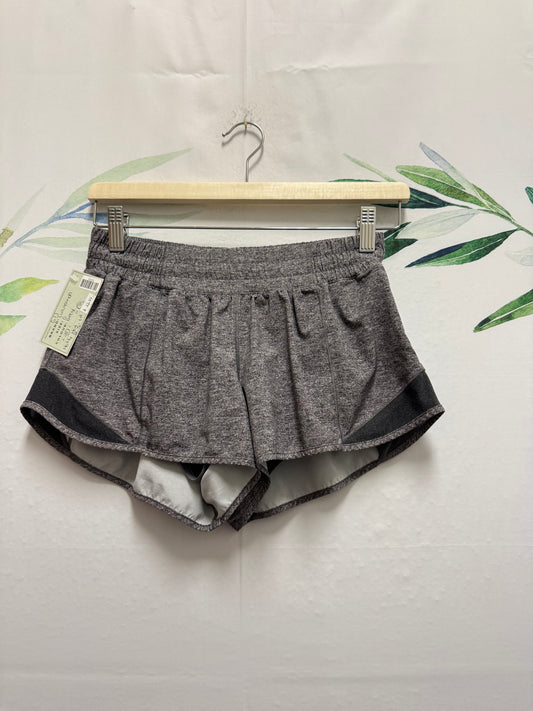 Lululemon Hotty Hot LR Short 2.5” (6)