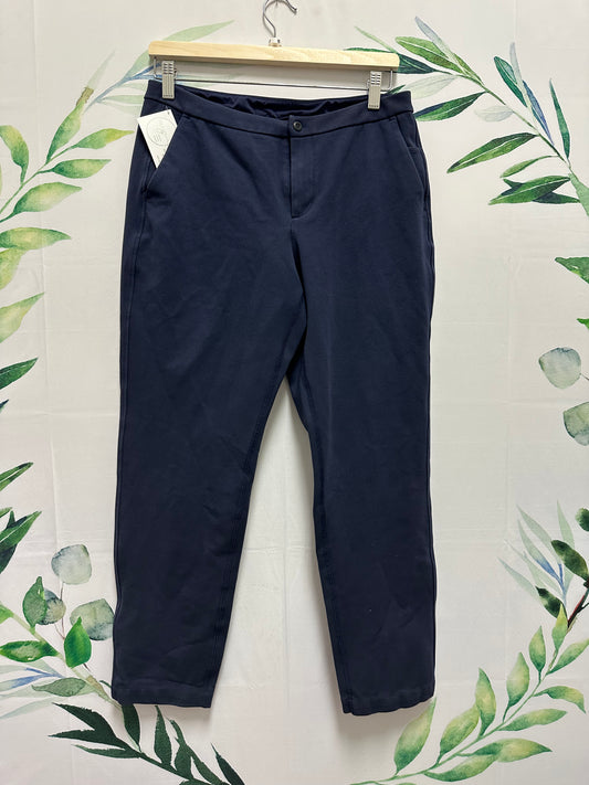 Lululemon City Trek Trouser 28” (8)