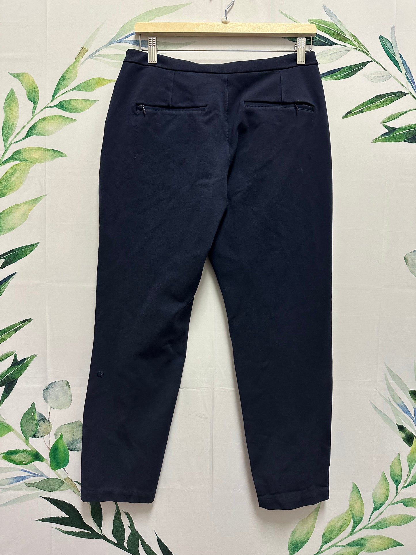 Lululemon City Trek Trouser 28” (8)